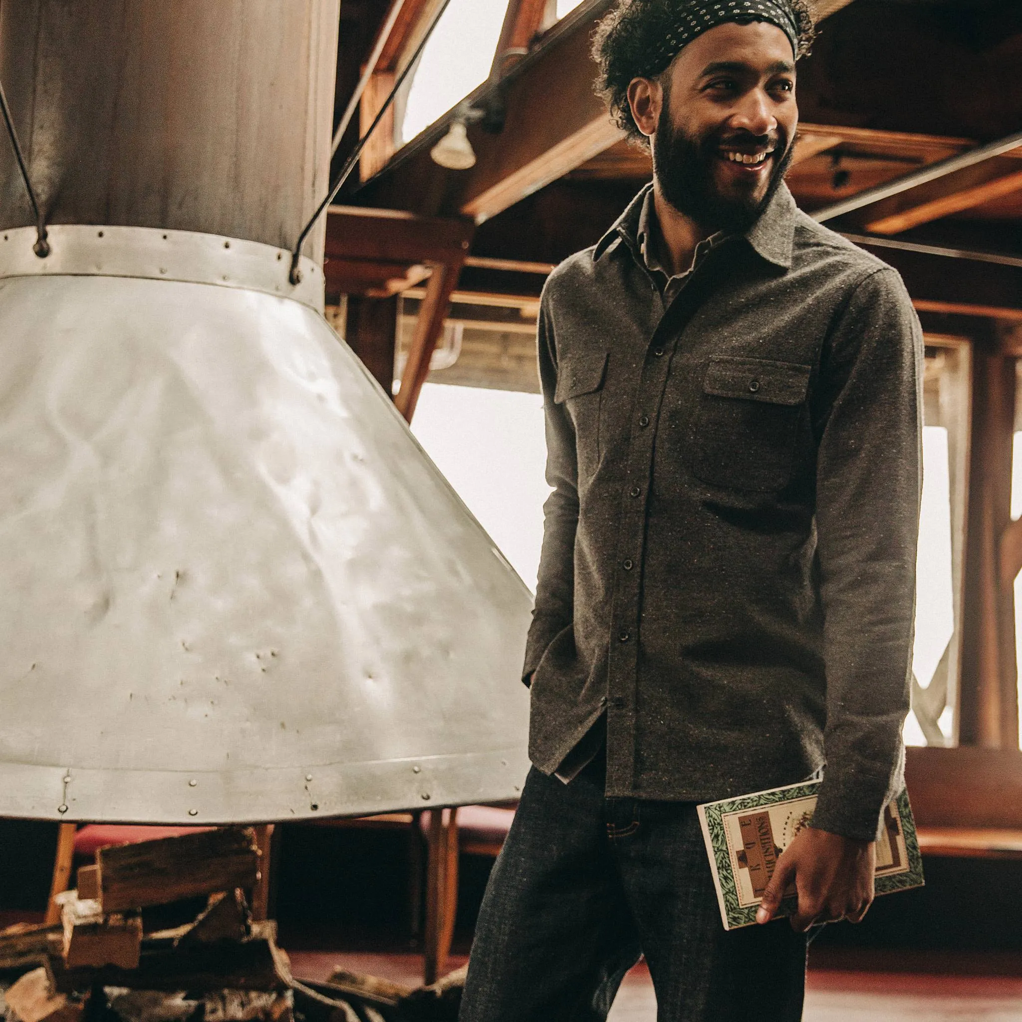 The Yosemite Shirt in Charcoal Donegal sold by Taylor Stitch product image thumbnail 2