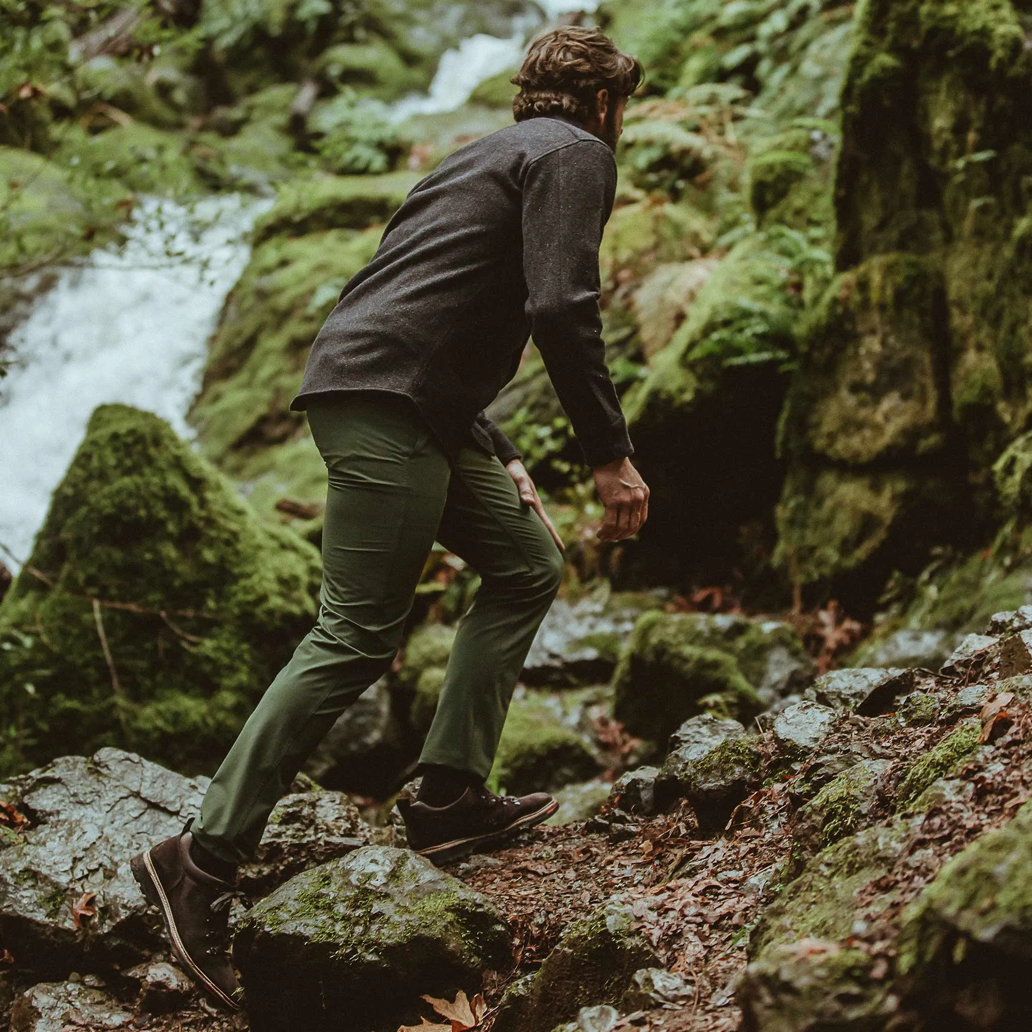 The Alpine Pant in Moss sold by Taylor Stitch product image thumbnail 2