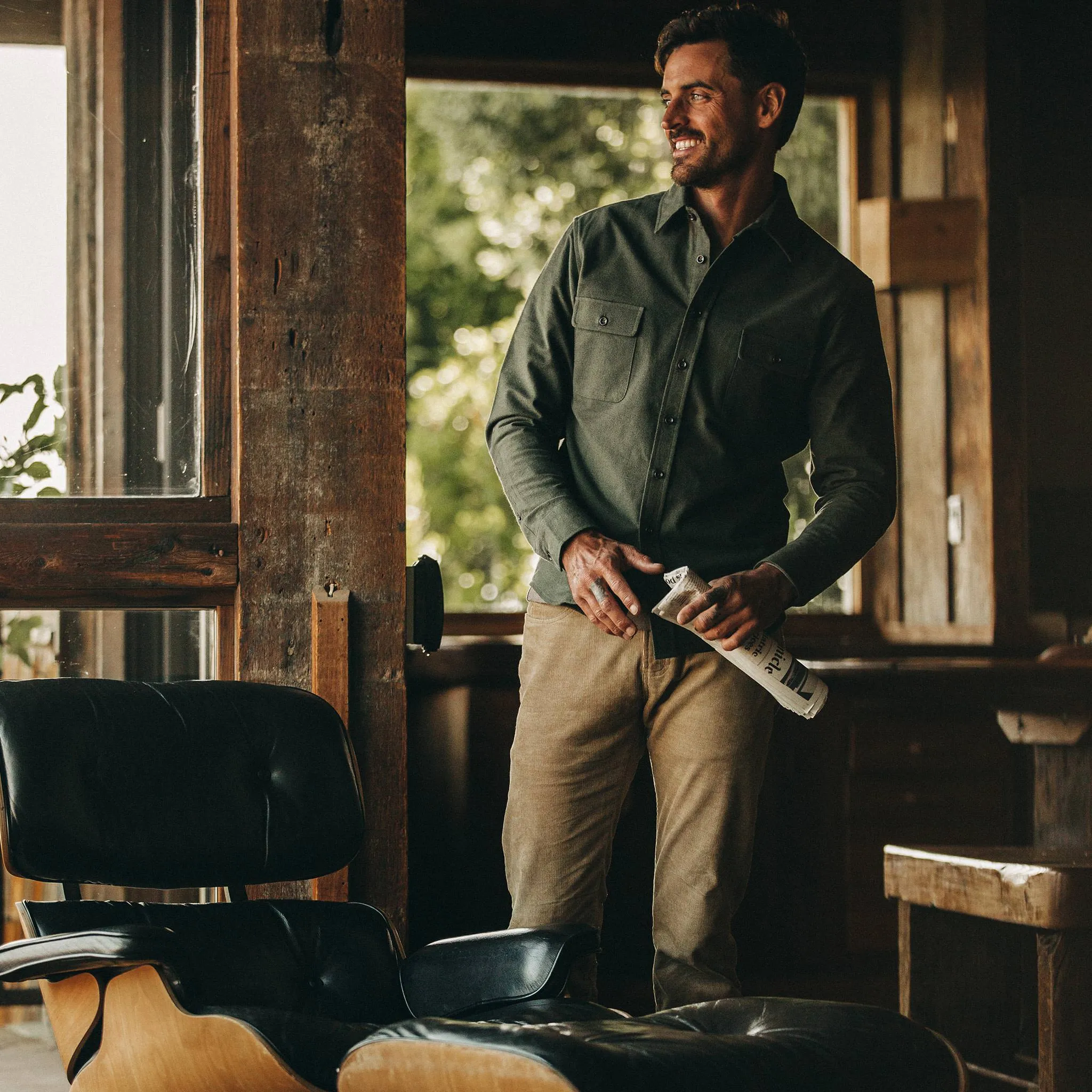 The Yosemite Shirt in Forest sold by Taylor Stitch product image thumbnail 2