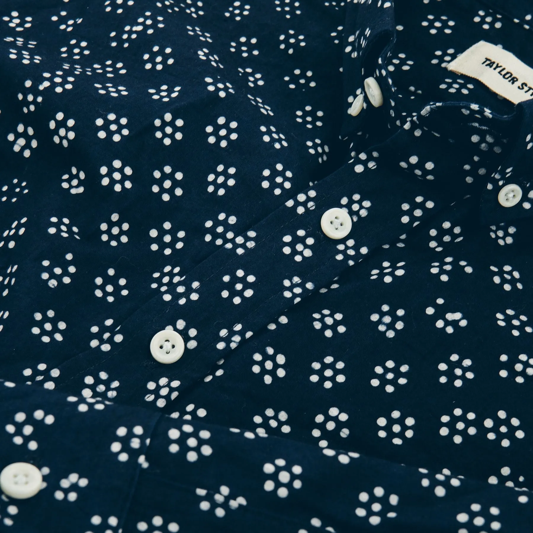 The Jack in Hanami Batik sold by Taylor Stitch product image thumbnail 2