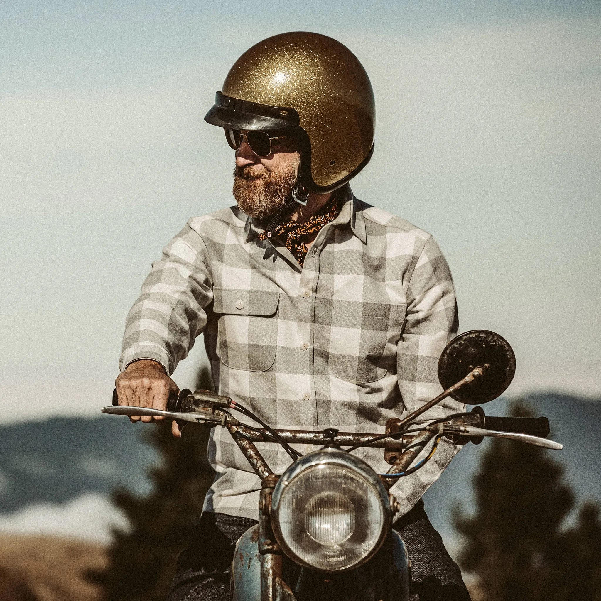 The Moto Utility Shirt in Ash & Natural Plaid sold by Taylor Stitch product image thumbnail 4