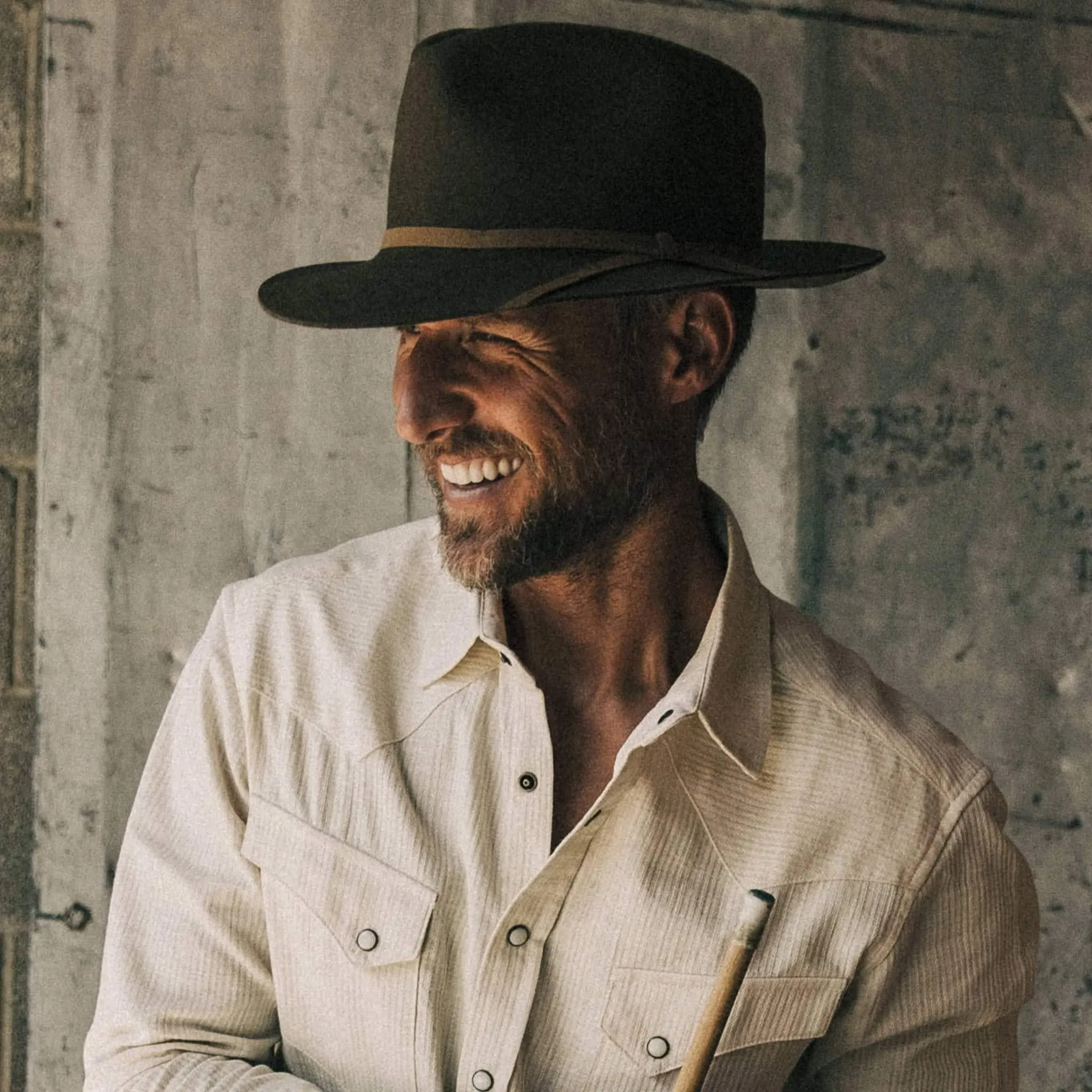 The Packable Road Warrior in Mahogany sold by Taylor Stitch product image thumbnail 4