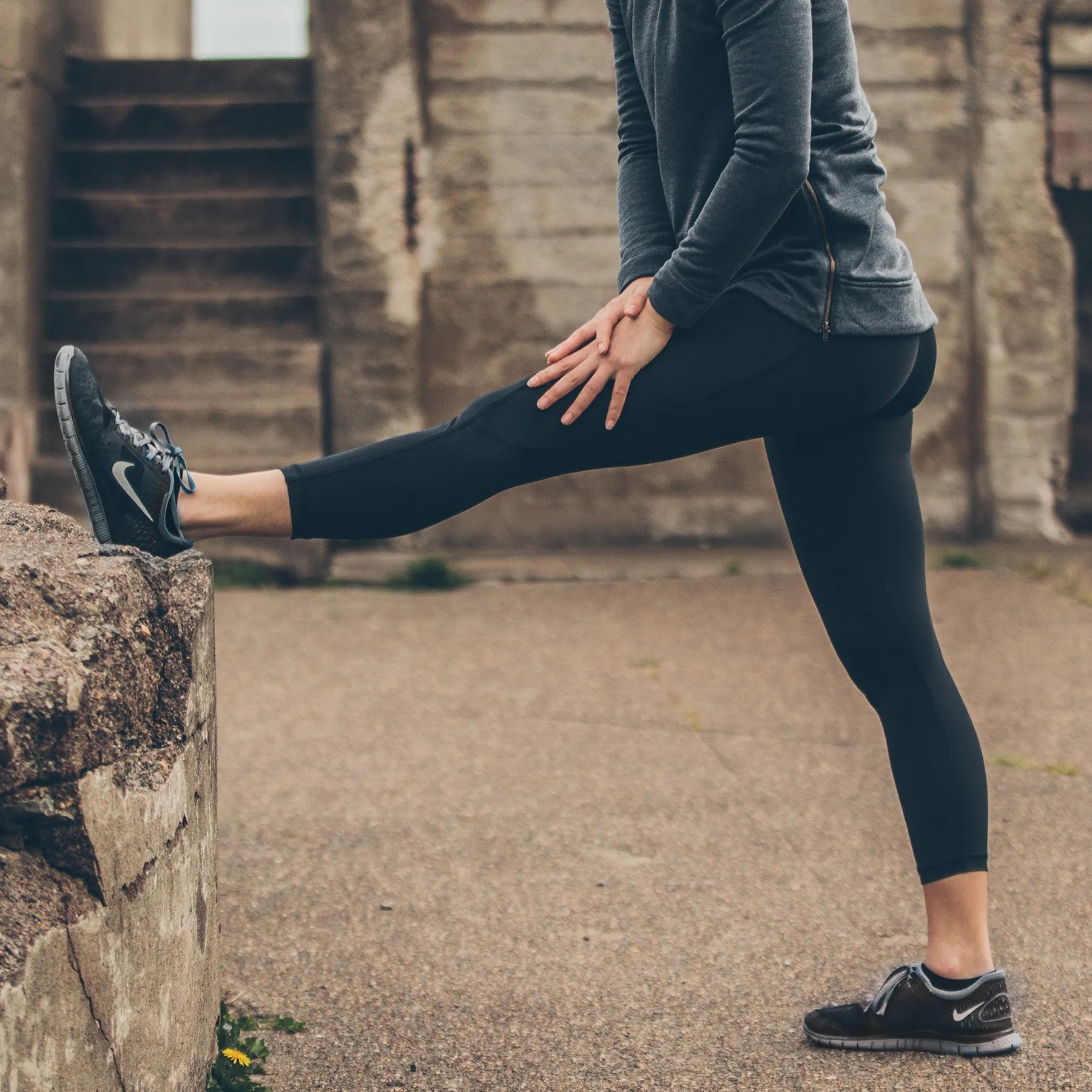 The Harper Legging in Black sold by Taylor Stitch product image thumbnail 3