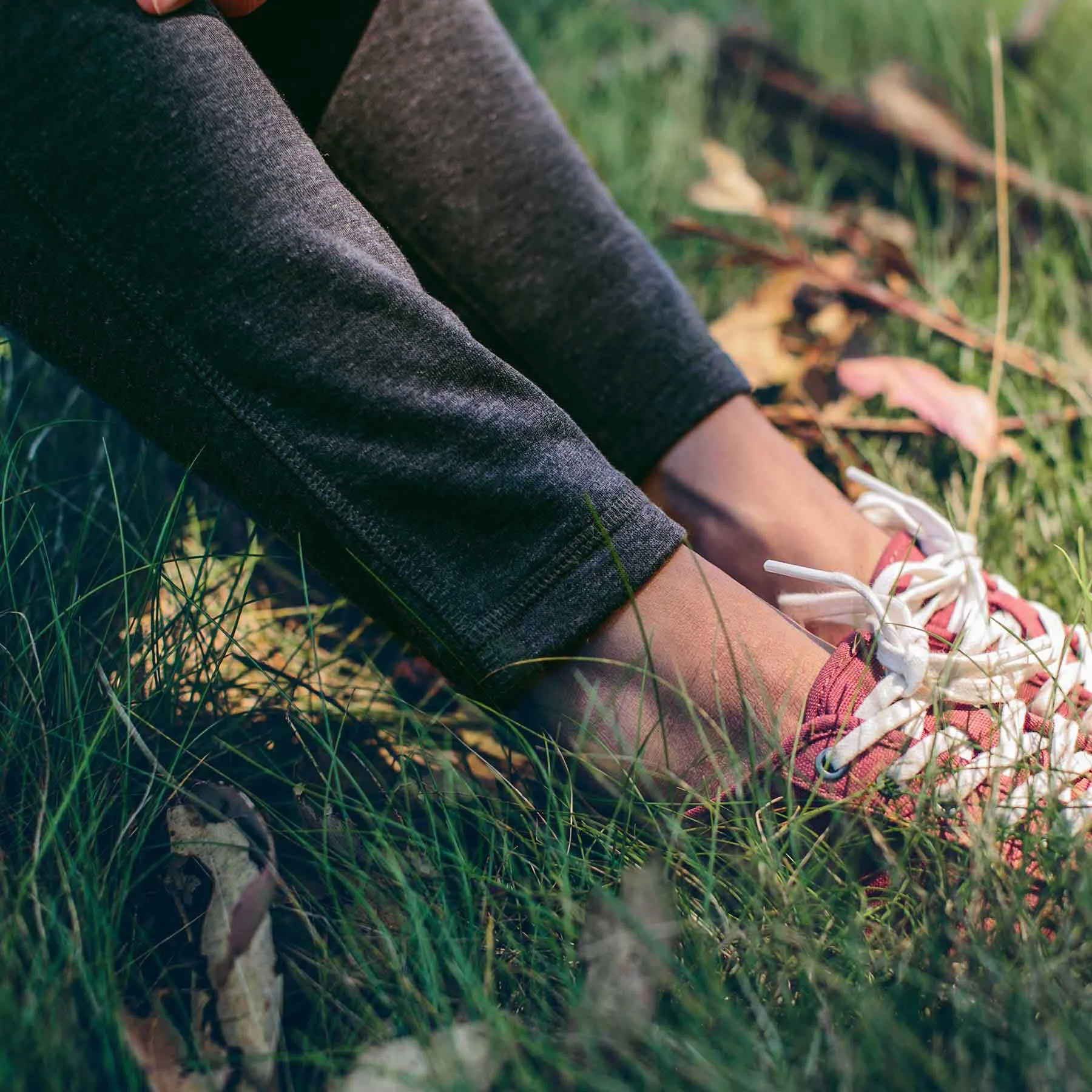 The Harper Legging in Indigo Melange Fleece sold by Taylor Stitch product image thumbnail 4