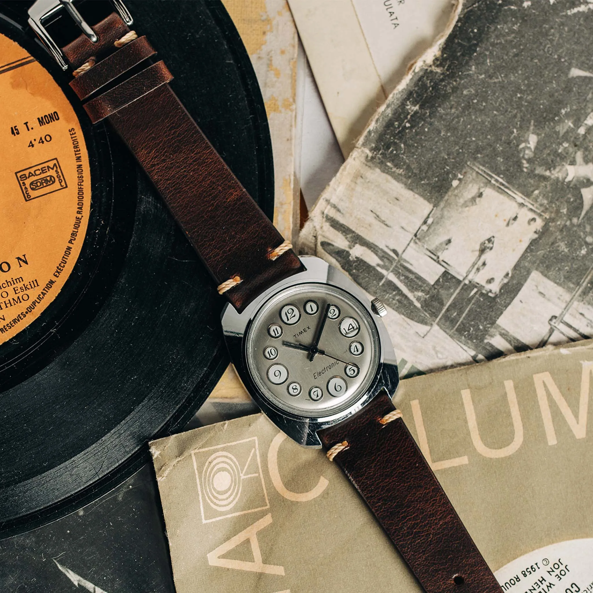 1974 Timex Electronic "Rotary" Calendar sold by Taylor Stitch product image thumbnail 2