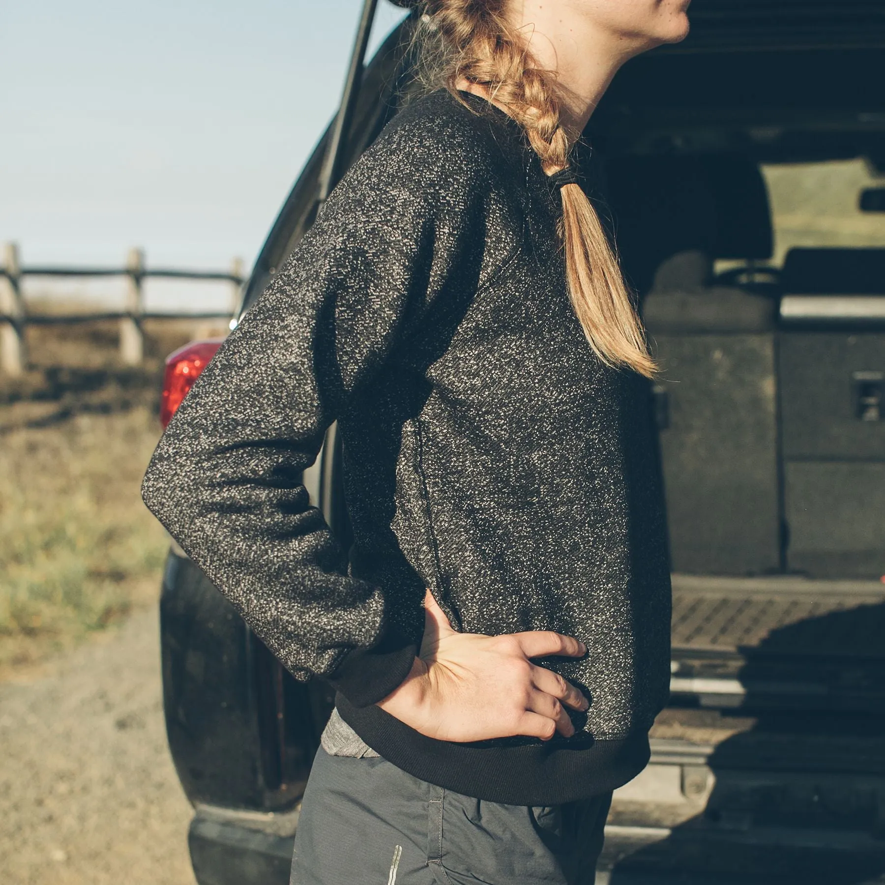 The Women's Apres Crewneck in Salt and Pepper Fleece sold by Taylor Stitch product image thumbnail 5