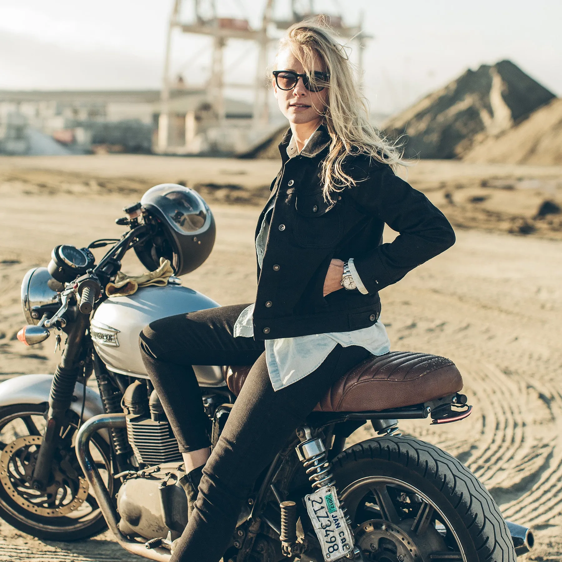 The Pacific Jacket in Noir sold by Taylor Stitch product image thumbnail 3