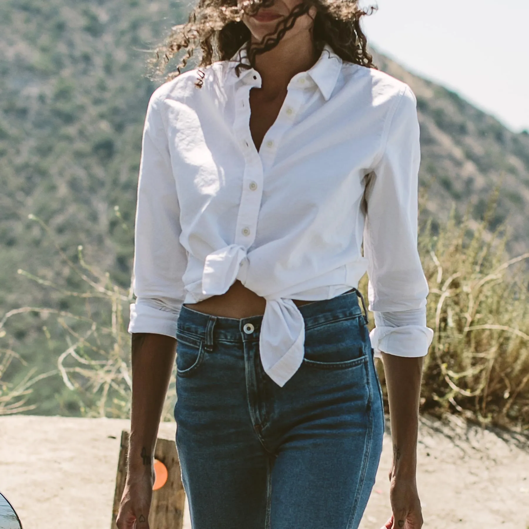 The Katherine in Ivory Oxford sold by Taylor Stitch product image thumbnail 2