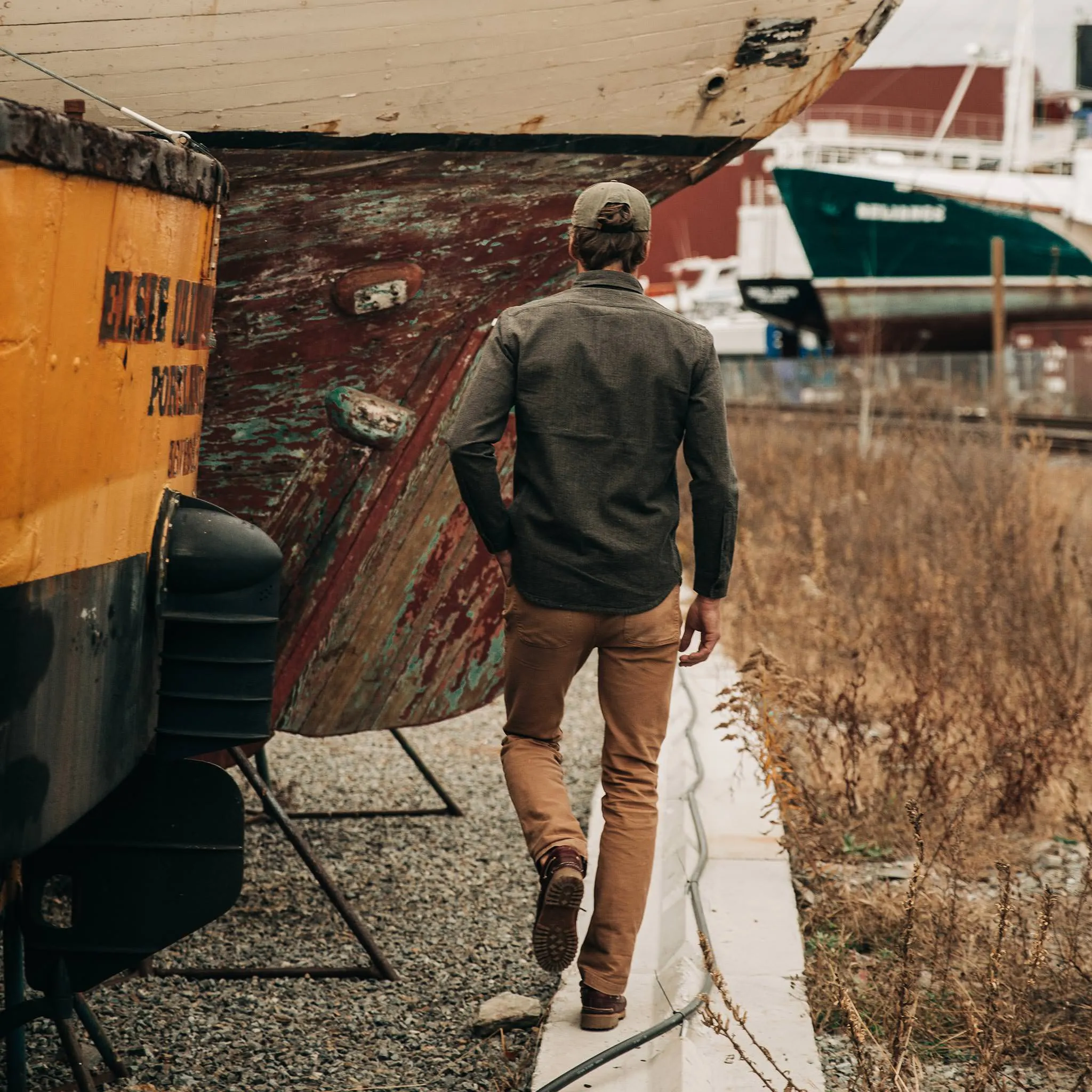 The Mechanic Shirt in Dark Olive Herringbone sold by Taylor Stitch product image thumbnail 5