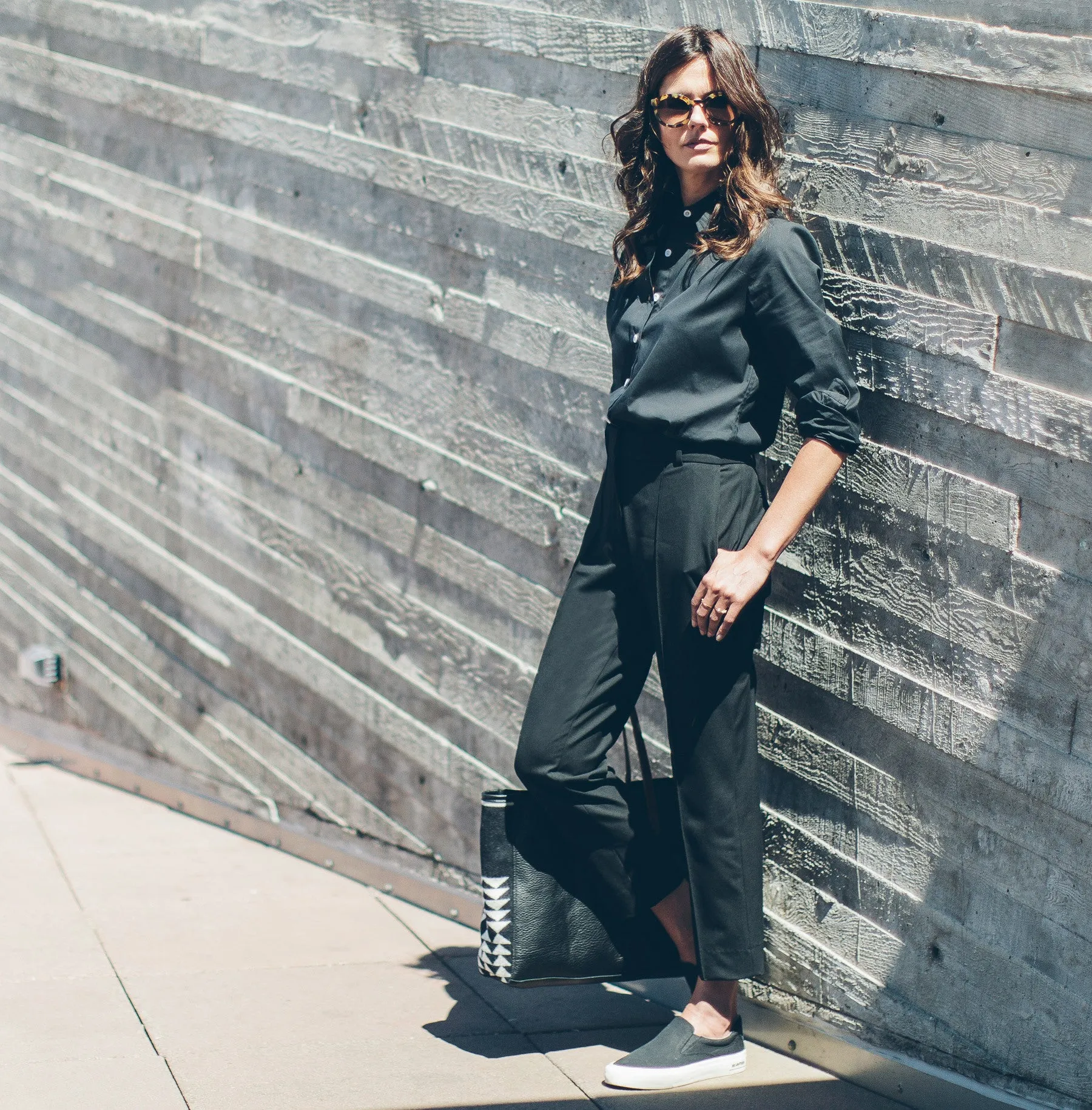 The Parsons Pant in Noir sold by Taylor Stitch product image thumbnail 2