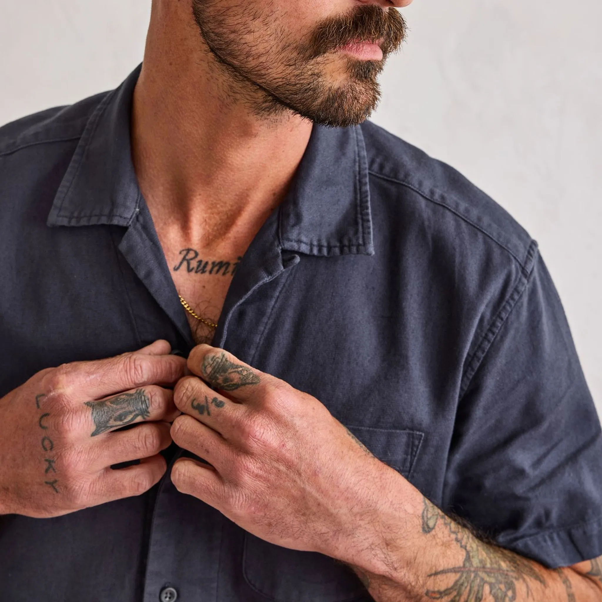 The Short Sleeve Hawthorne in Marine sold by Taylor Stitch product image thumbnail 3