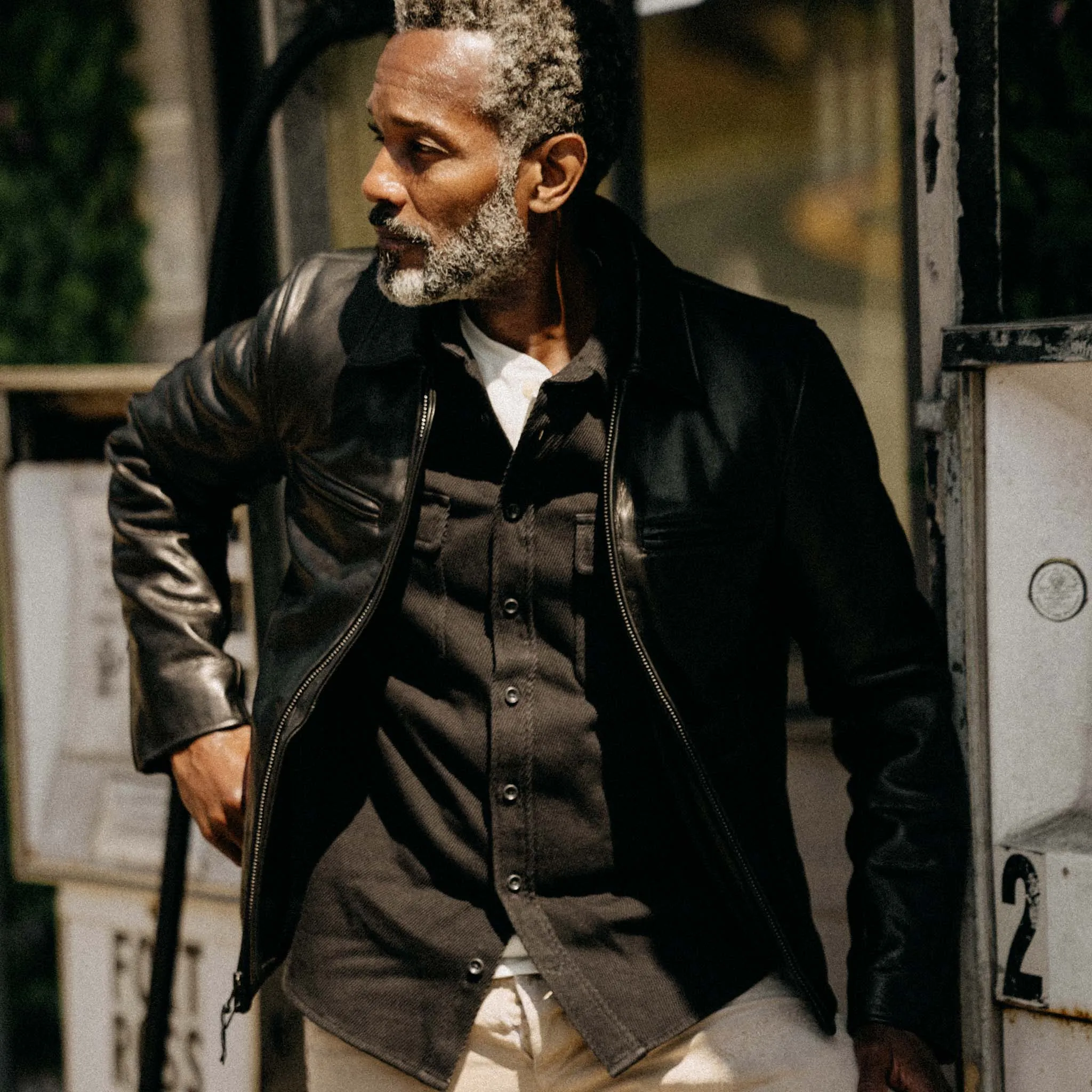 The Ledge Shirt in Coal Twill sold by Taylor Stitch product image thumbnail 2