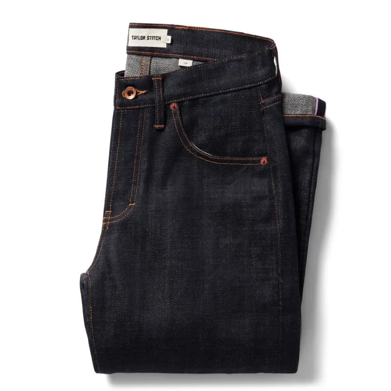 The Slim Jean in Kuroki Welterweight Slub sold by Taylor Stitch