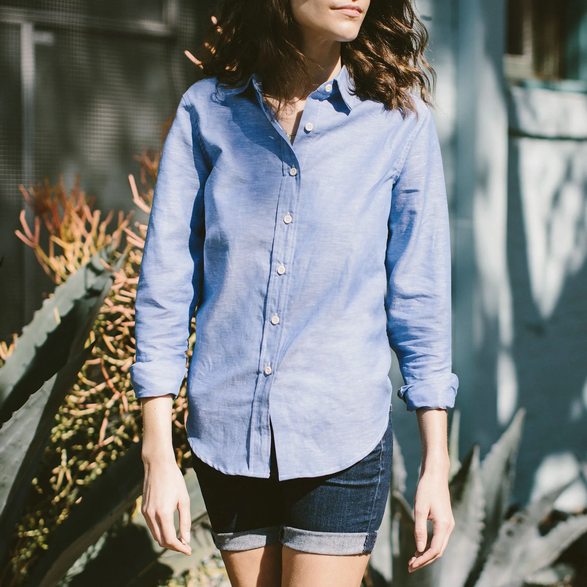 The Katherine in Azure Cotton & Linen sold by Taylor Stitch product image thumbnail 4