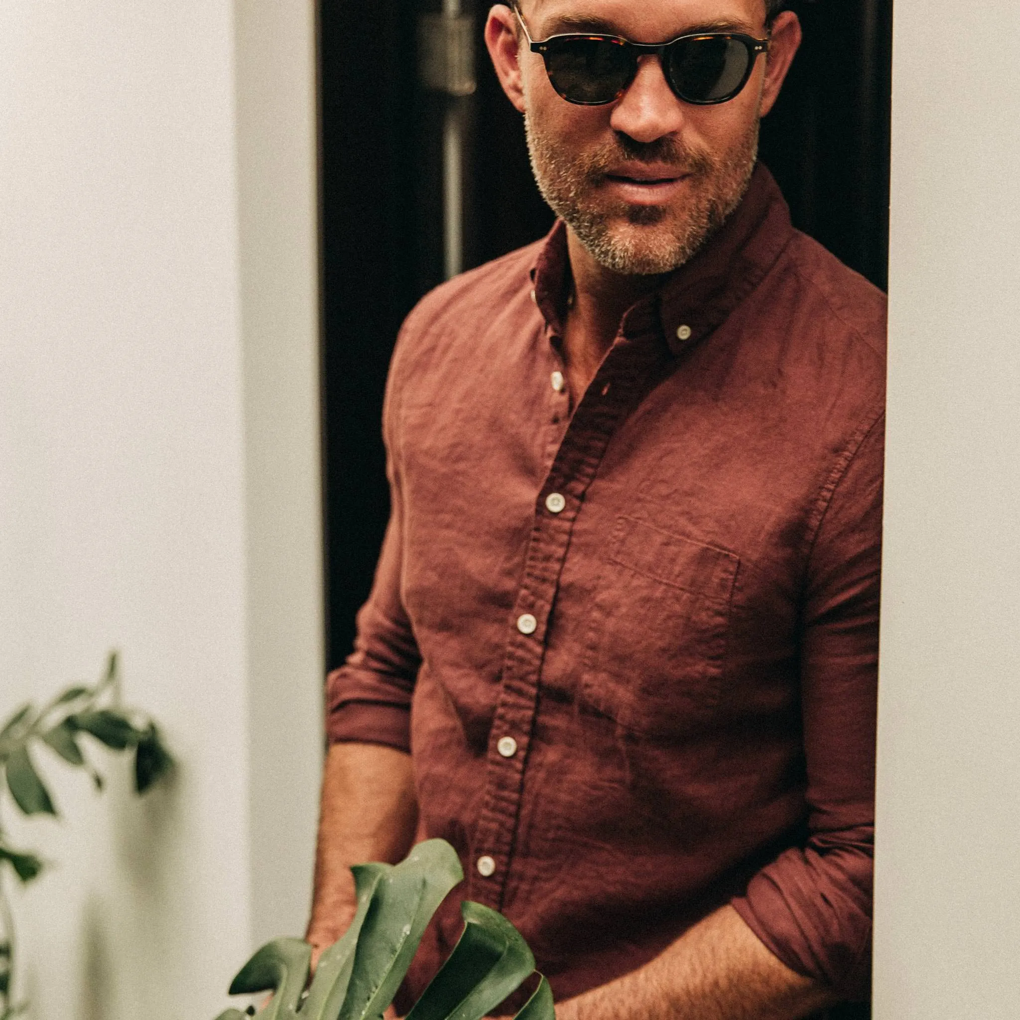 The Jack in Rust Linen sold by Taylor Stitch product image thumbnail 3