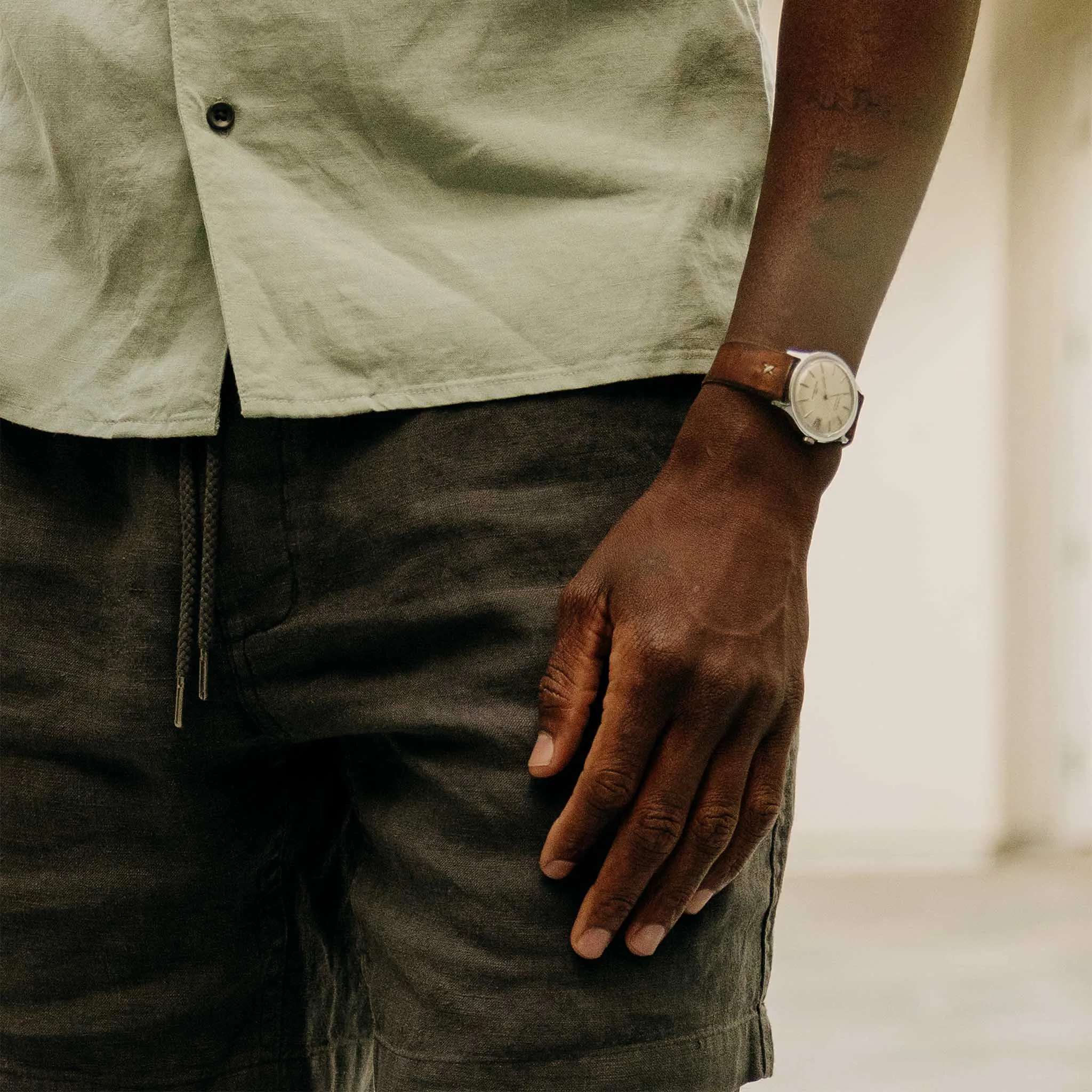 The Apres Short in Faded Black Hemp sold by Taylor Stitch product image thumbnail 3