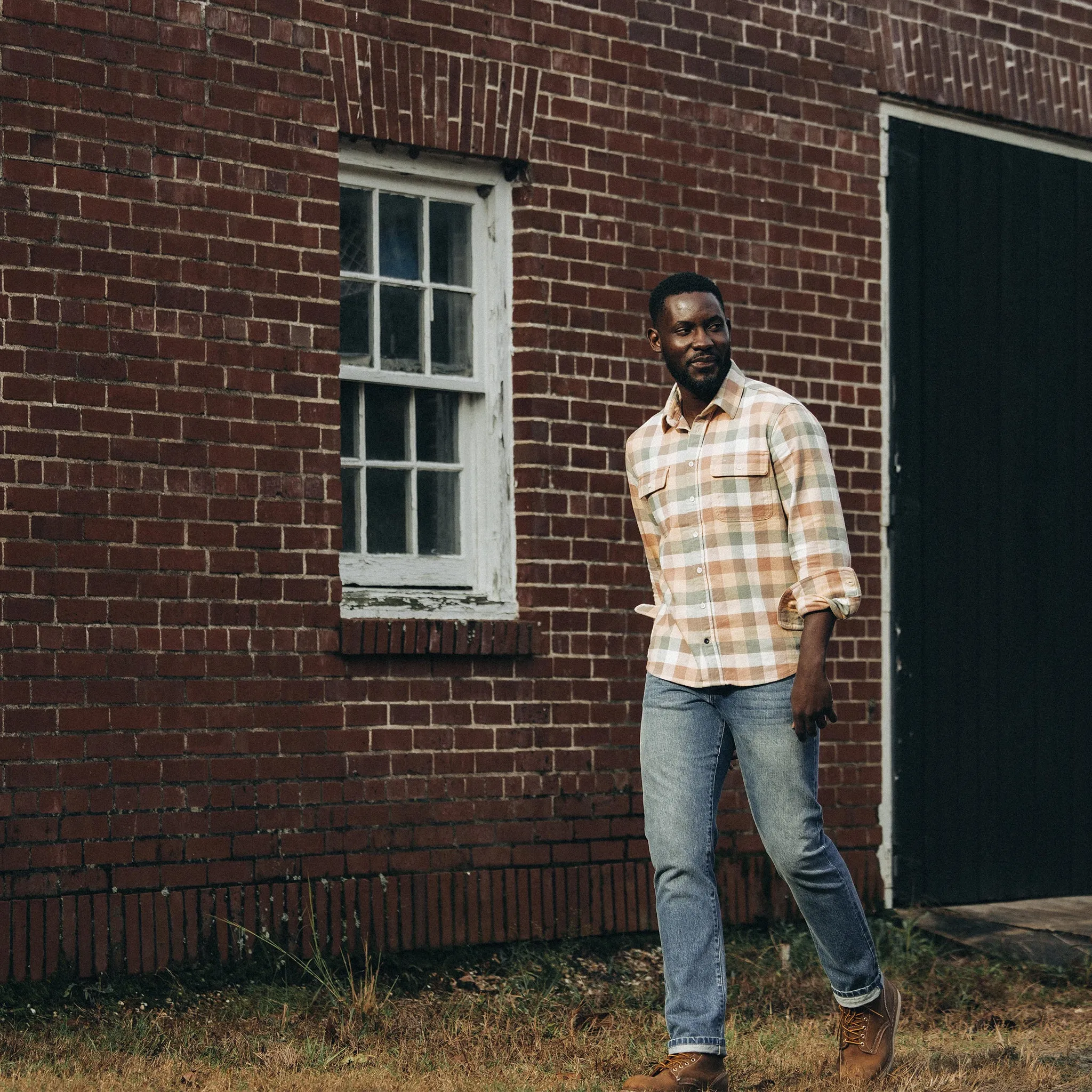 The Ledge Shirt in Dawn Check sold by Taylor Stitch product image thumbnail 3