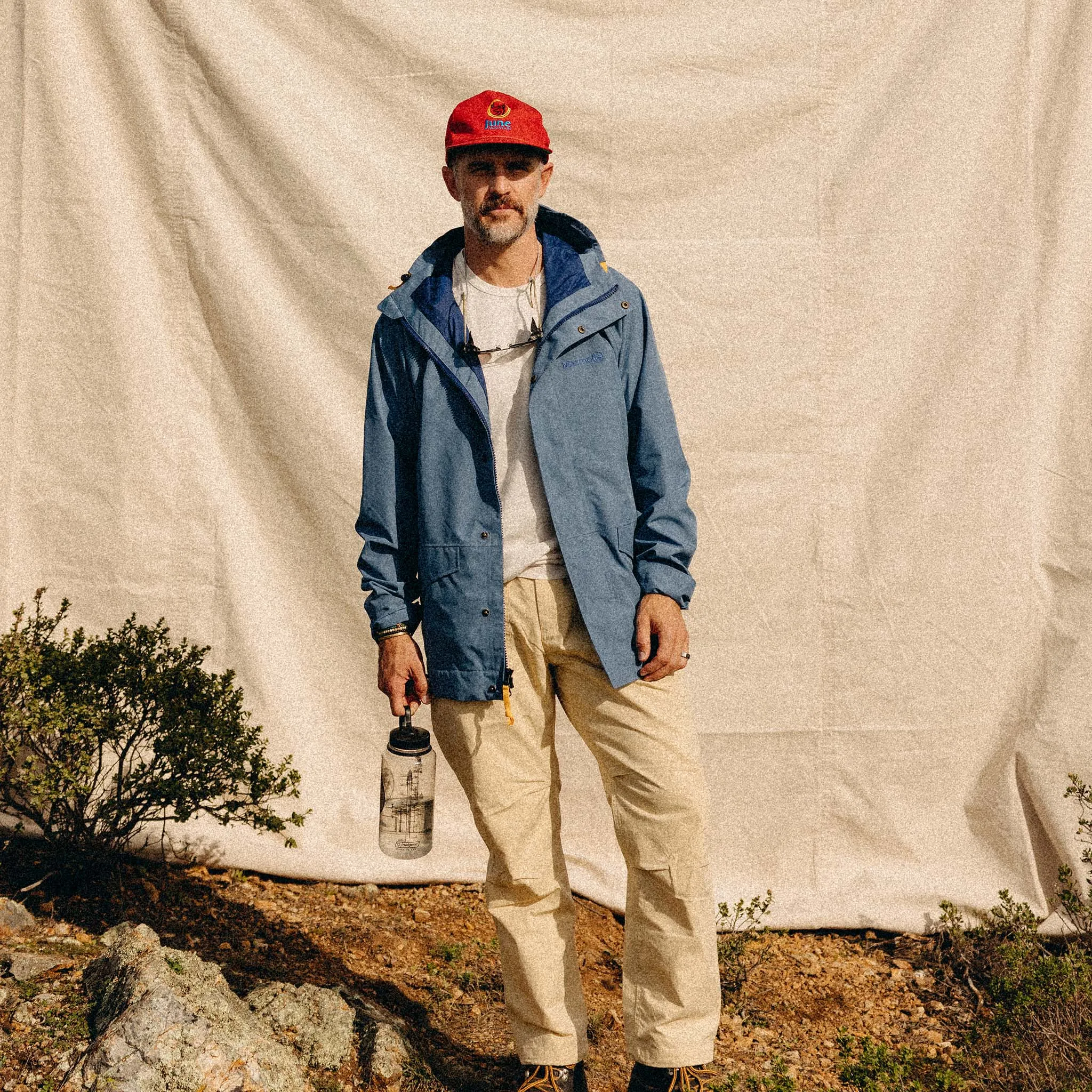 The Owens Parka in Moonlight Gore-Tex sold by Taylor Stitch product image thumbnail 2