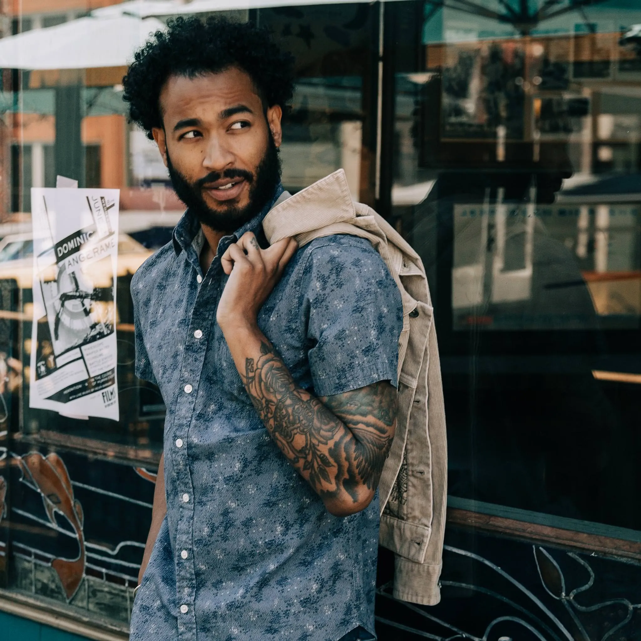 The Short Sleeve California in Ocean Sketch sold by Taylor Stitch product image thumbnail 4