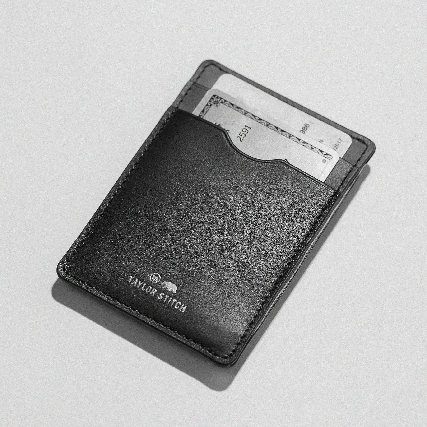 The Minimalist Wallet in Evergreen sold by Taylor Stitch product image thumbnail 2