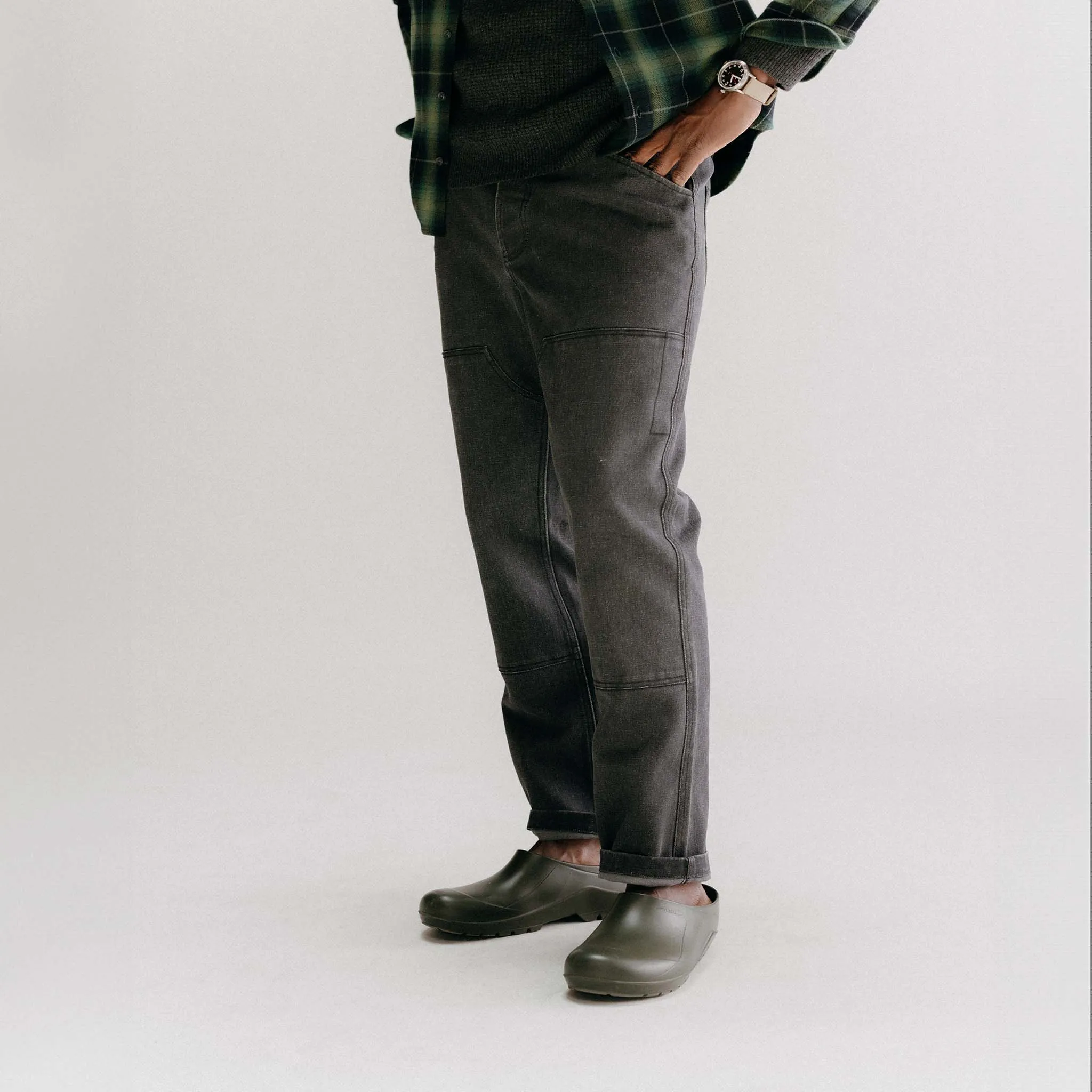 The Chore Pant in Coal Chipped Canvas sold by Taylor Stitch product image thumbnail 3