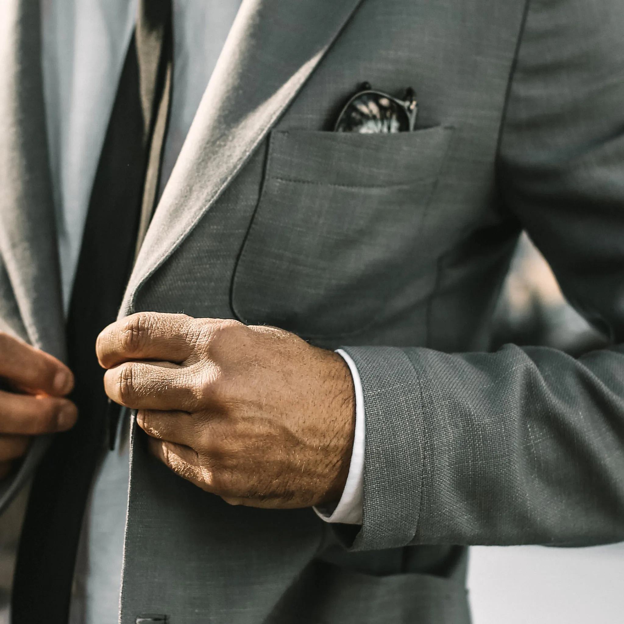 The Telegraph Jacket in Charcoal Slub sold by Taylor Stitch product image thumbnail 5