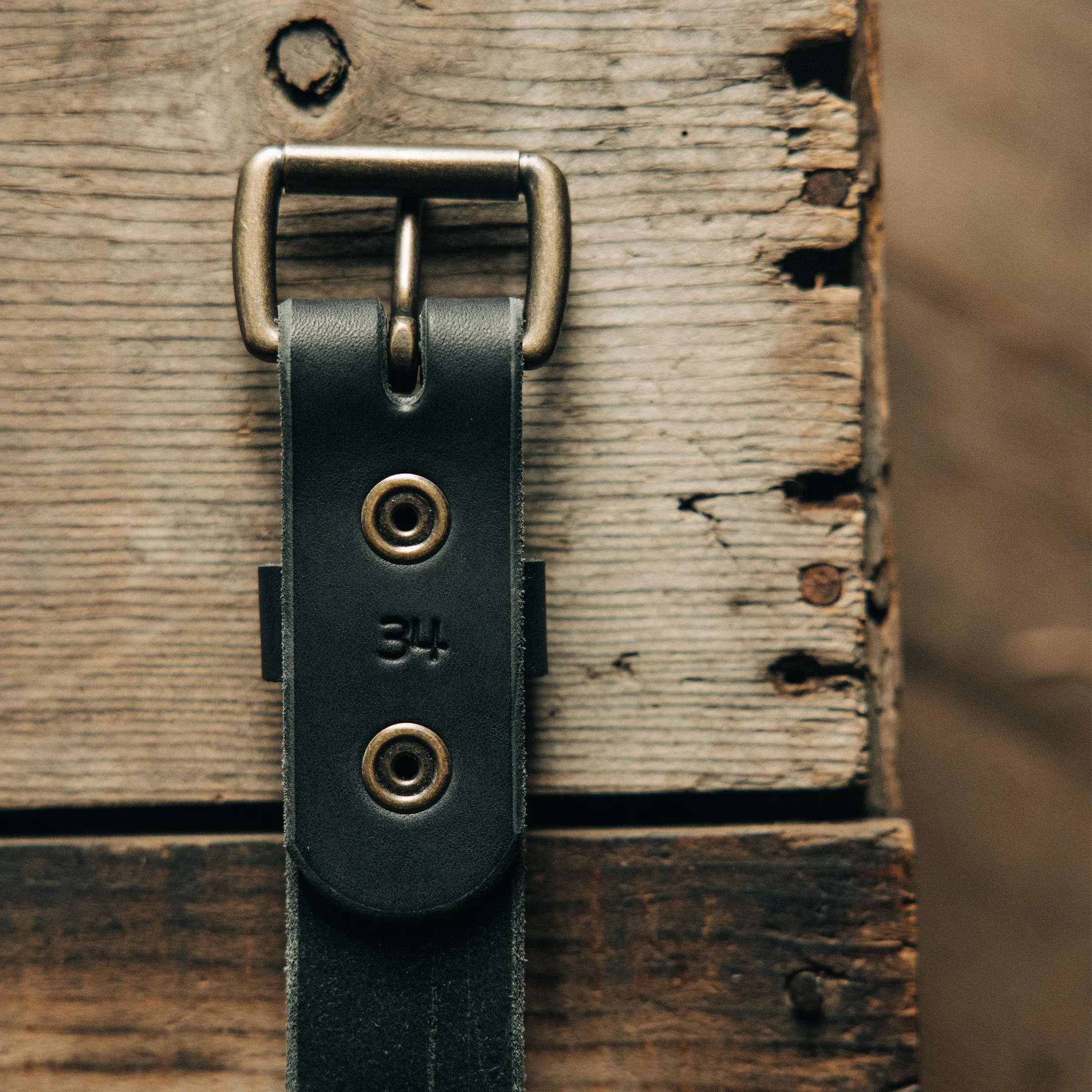 The Standard Belt in Black sold by Taylor Stitch product image thumbnail 3