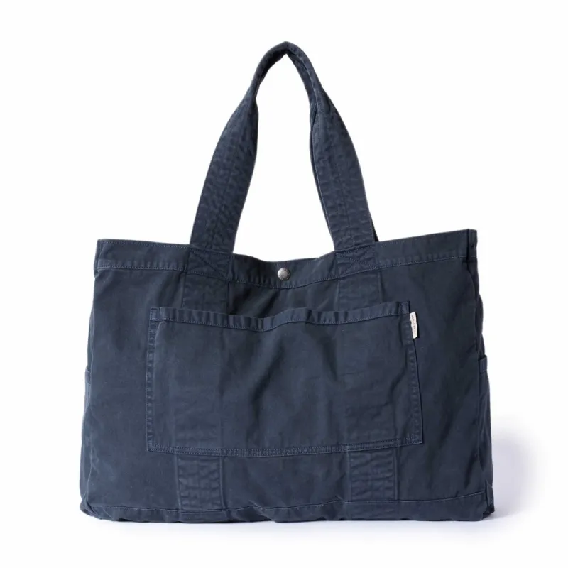 The Foundation Tote in Organic Navy sold by Taylor Stitch