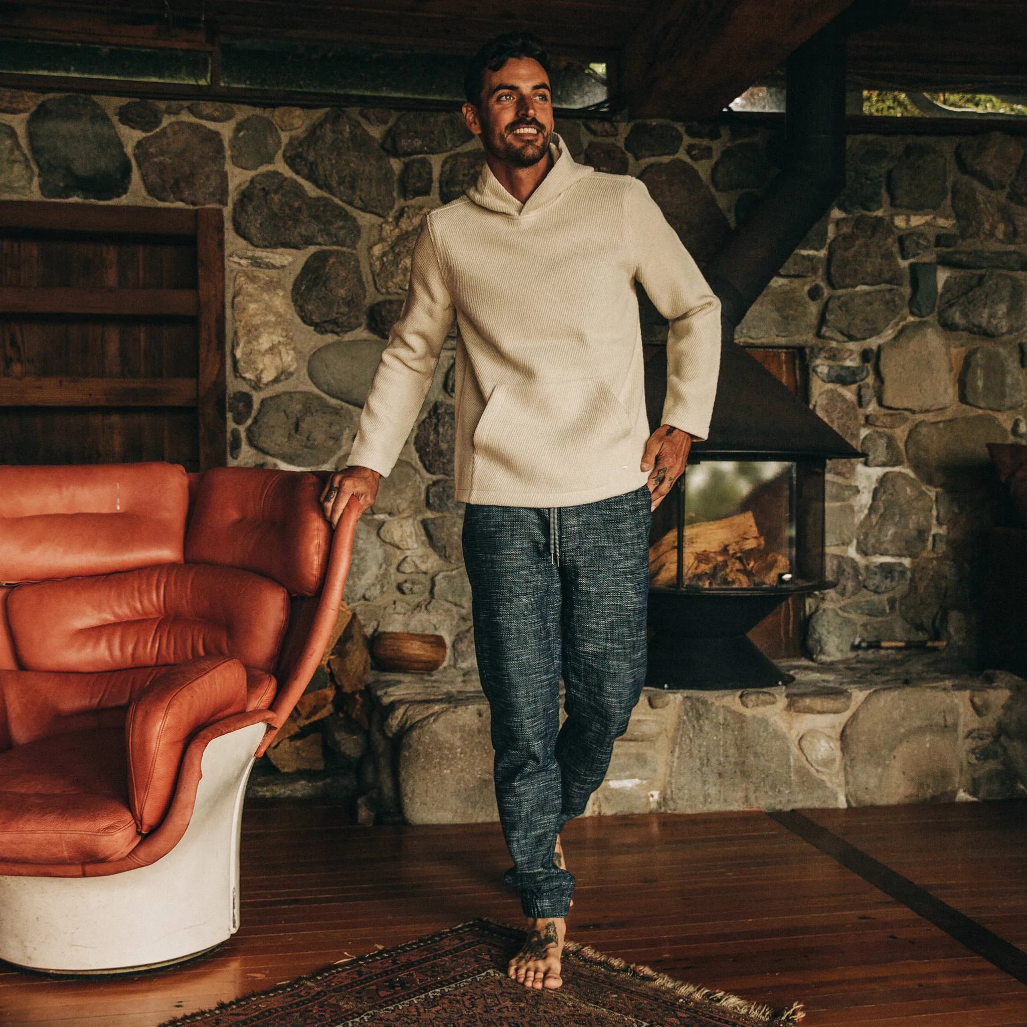 The Apres Pant in Indigo Slub sold by Taylor Stitch product image thumbnail 2