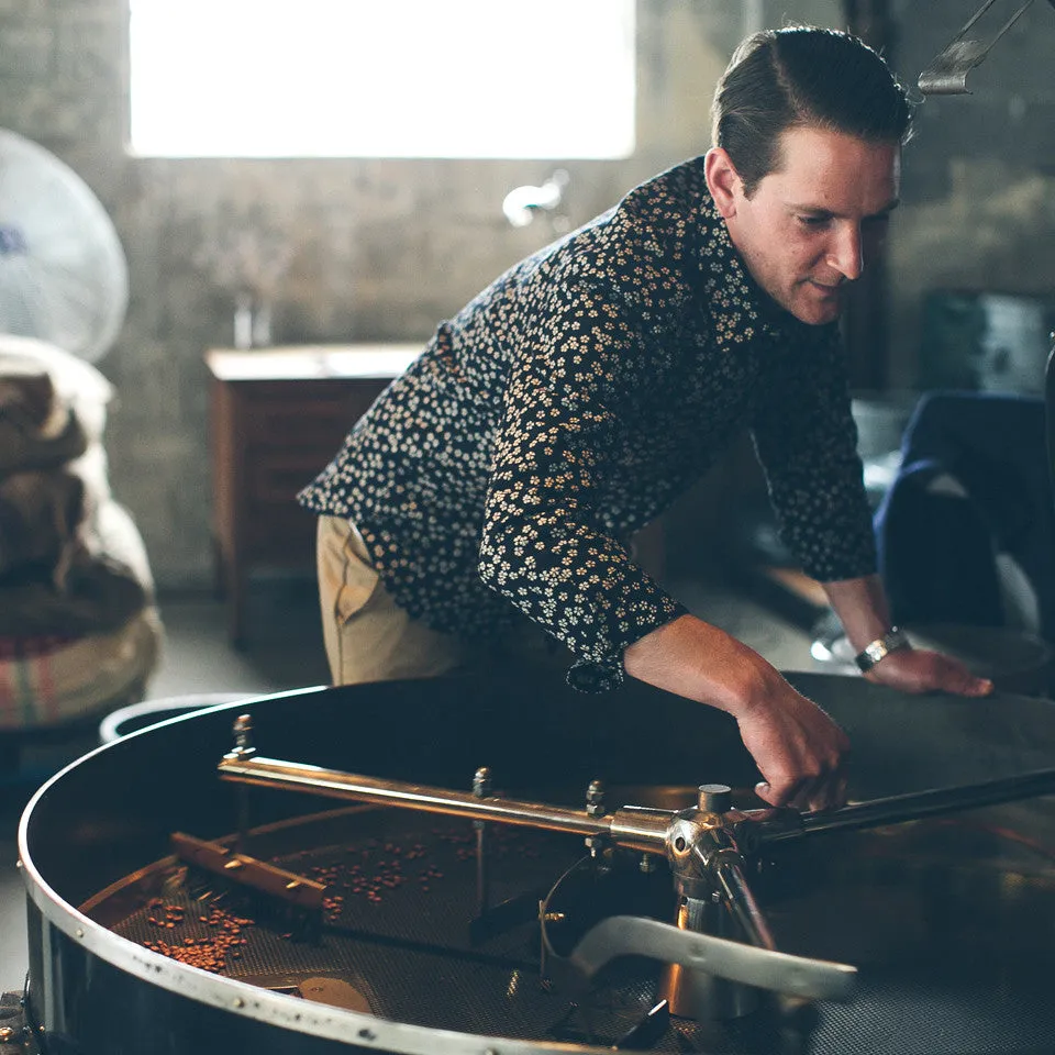 The California in Indigo Cherry Blossom sold by Taylor Stitch product image thumbnail 3