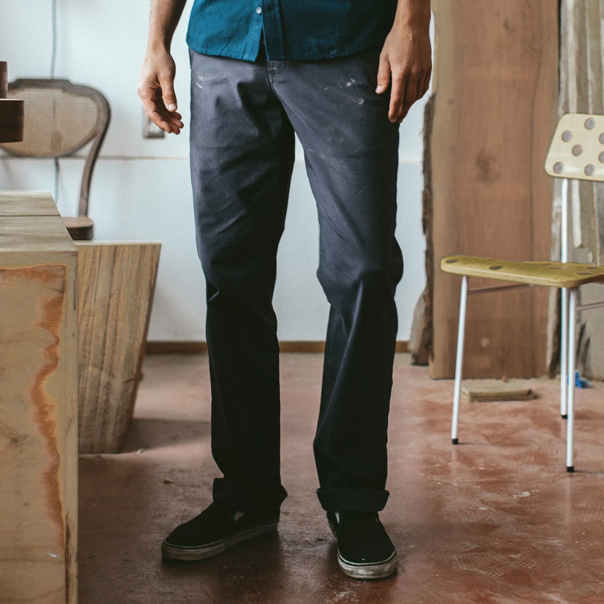 The Slim Chino in Organic Charcoal sold by Taylor Stitch product image thumbnail 2