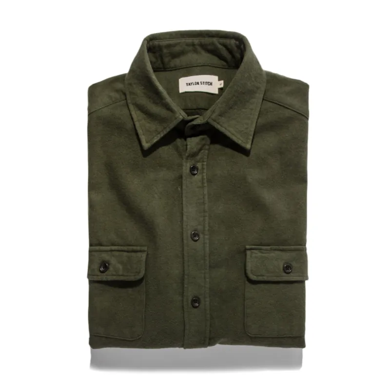 The Yosemite Shirt in Hunter sold by Taylor Stitch