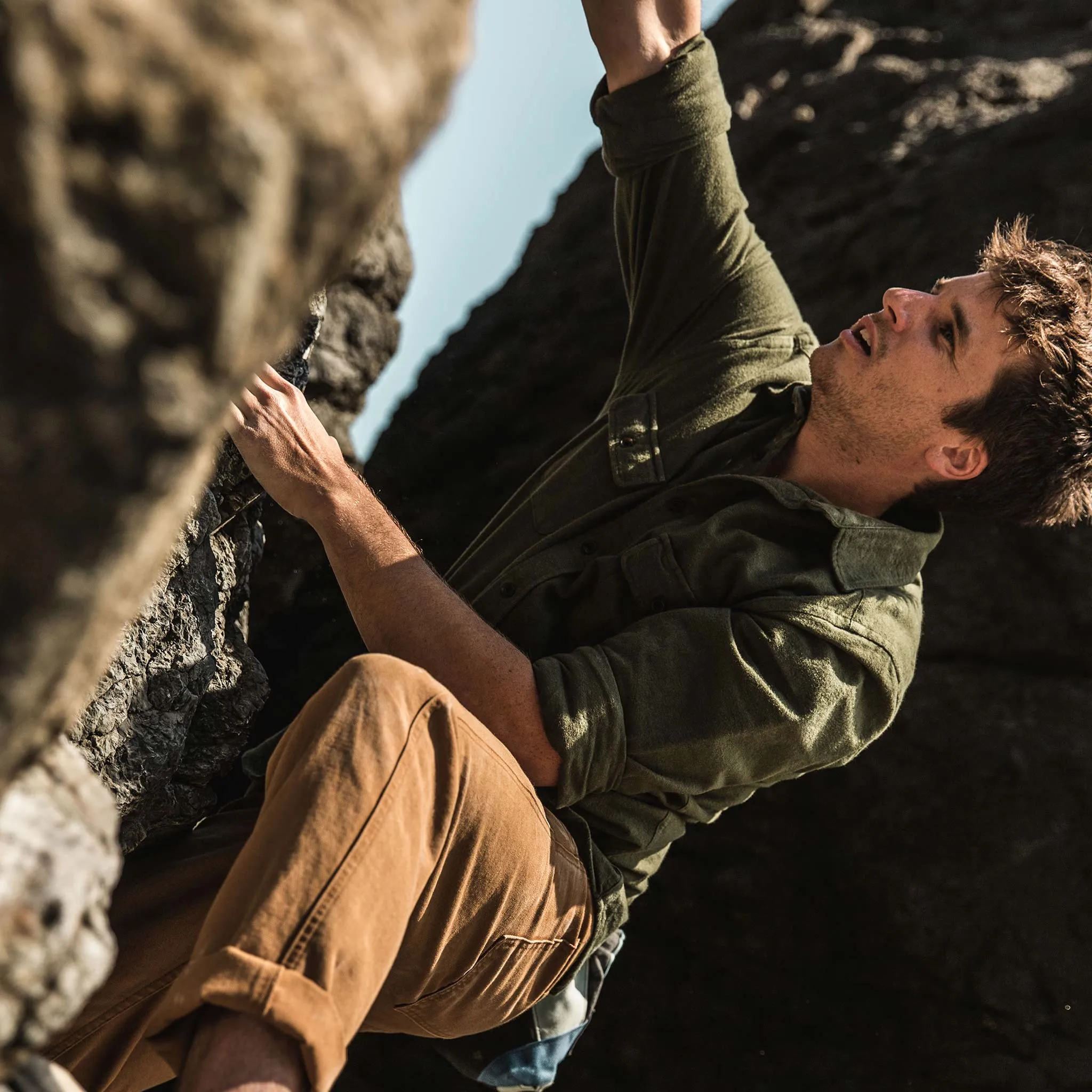 The Yosemite Shirt in Hunter sold by Taylor Stitch product image thumbnail 2