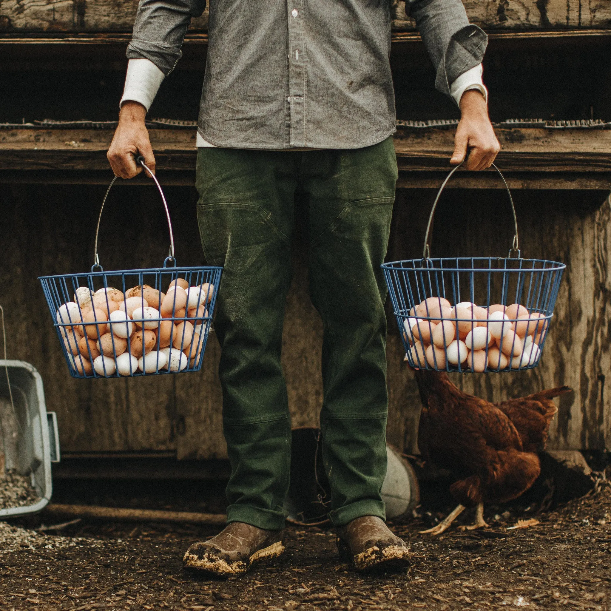 The Chore Pant in Dark Olive Boss Duck sold by Taylor Stitch product image thumbnail 4