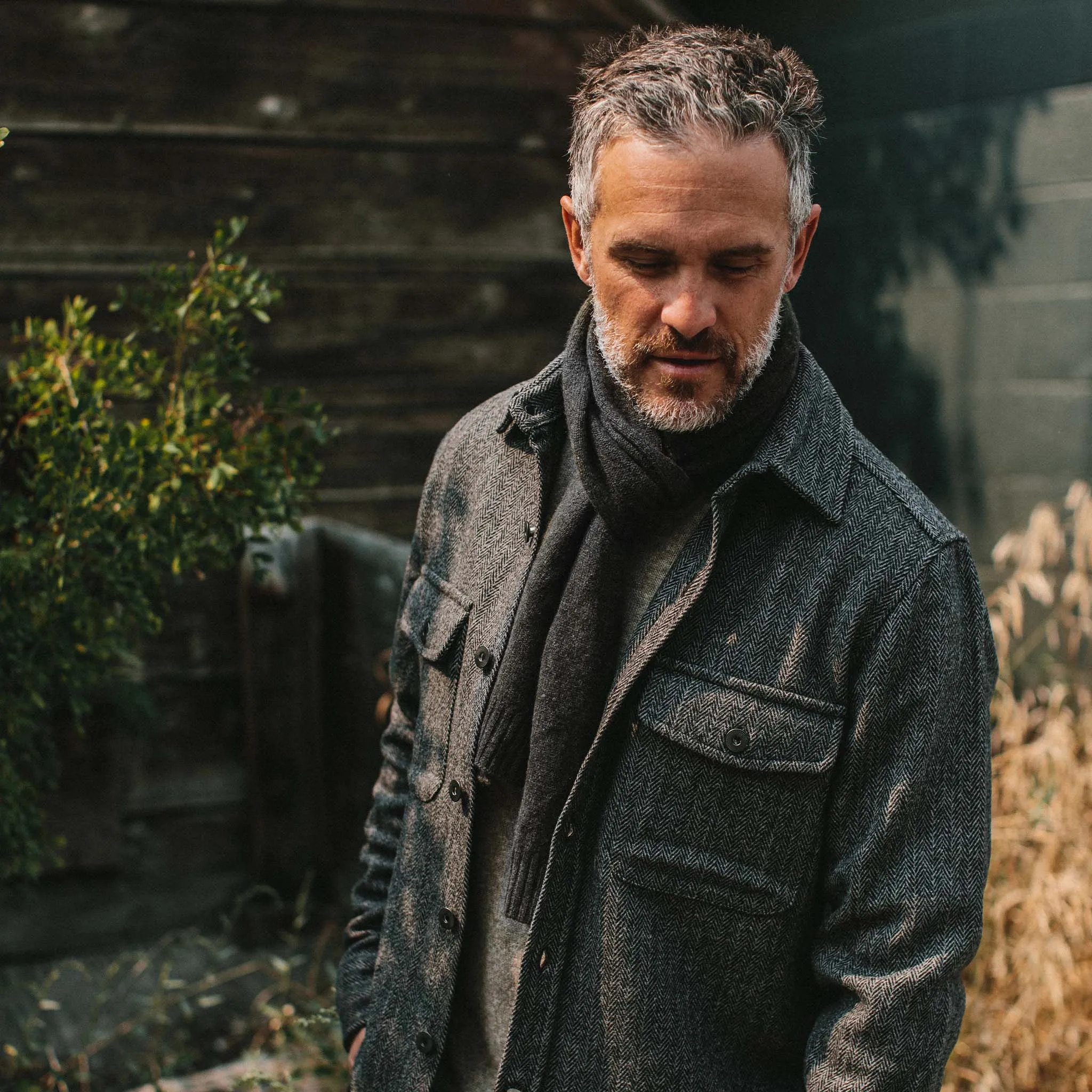 The Lodge Scarf in Heather Charcoal sold by Taylor Stitch product image thumbnail 2