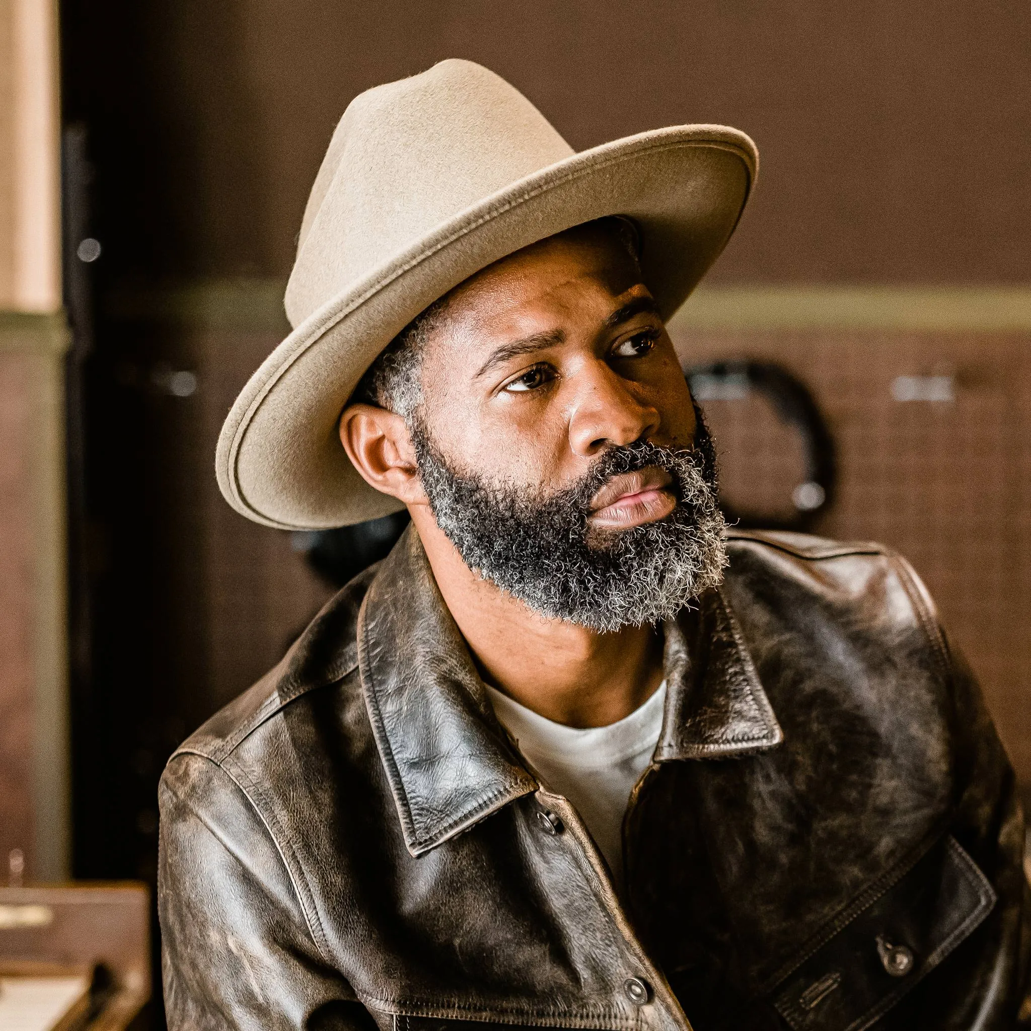 The Packable Lane Splitter in Mushroom sold by Taylor Stitch product image thumbnail 2