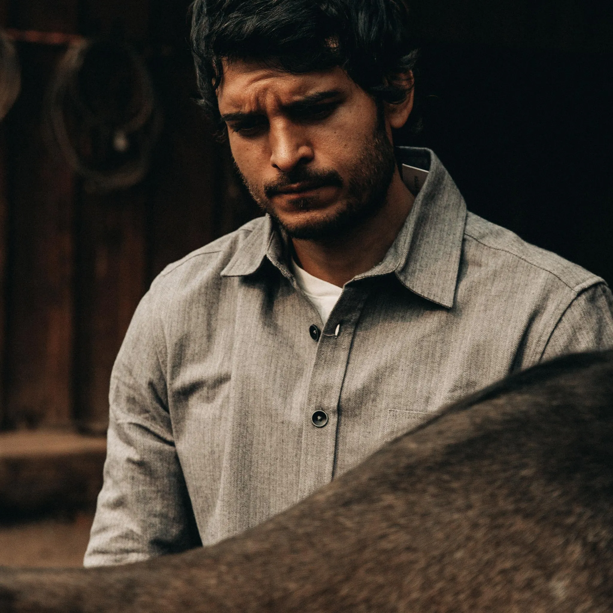 The Mechanic Shirt in Slate Herringbone sold by Taylor Stitch product image thumbnail 4
