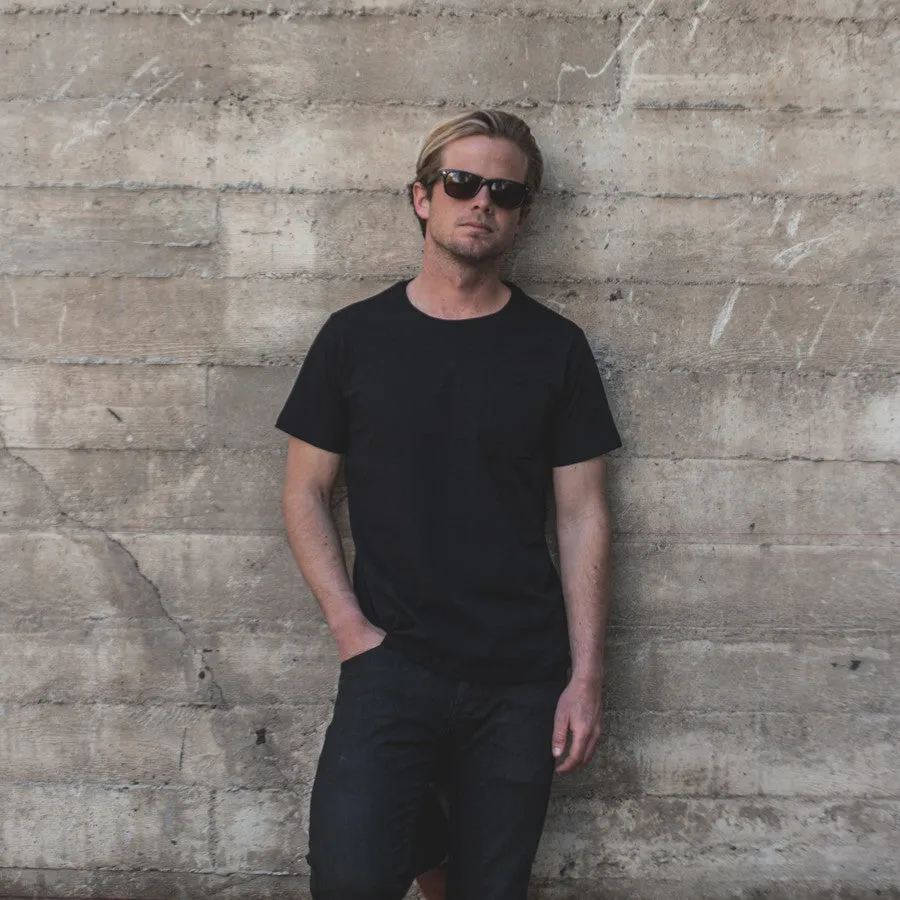The Crewneck Pocket Tee in Black sold by Taylor Stitch product image thumbnail 2