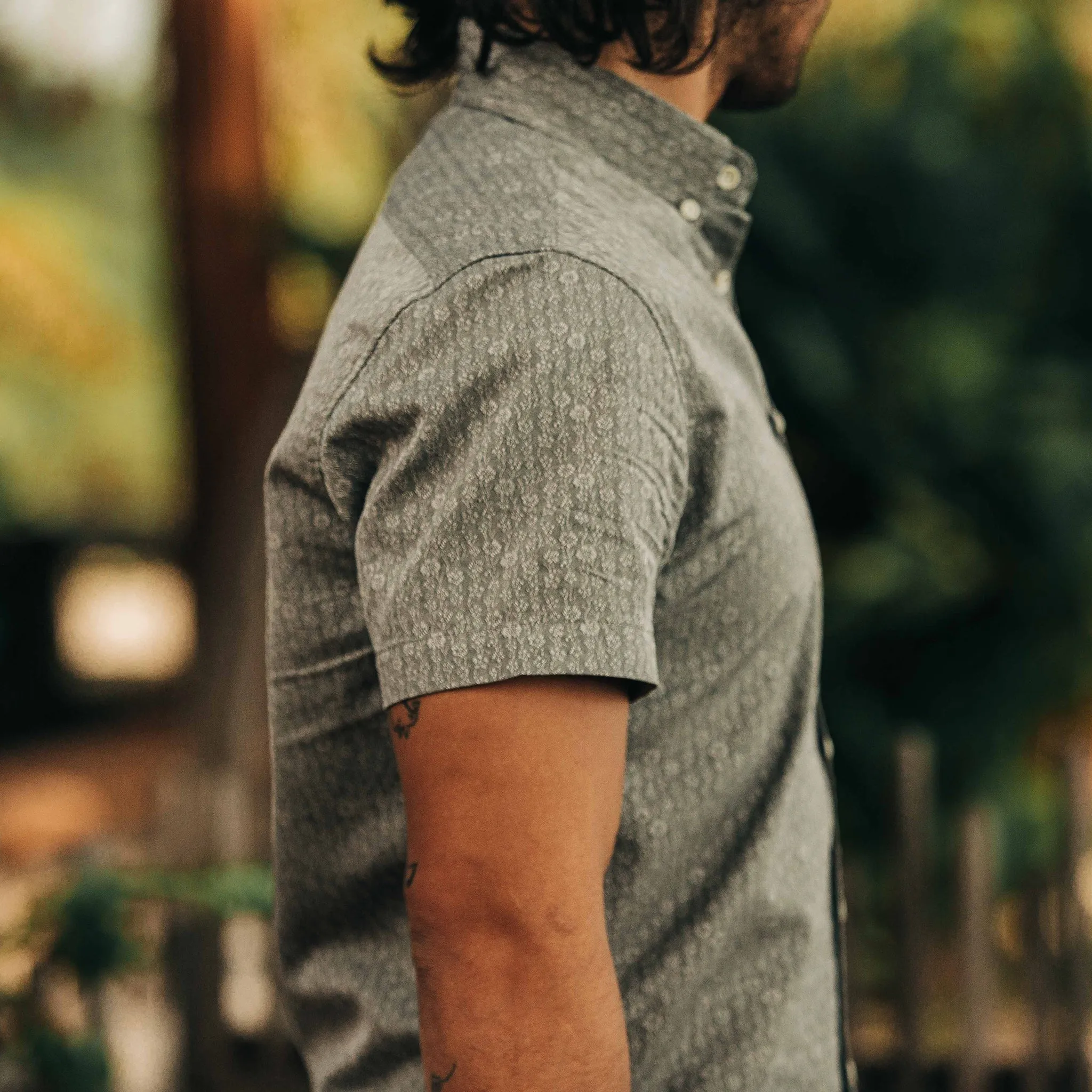 The Short Sleeve Jack in Ash Floral sold by Taylor Stitch product image thumbnail 4