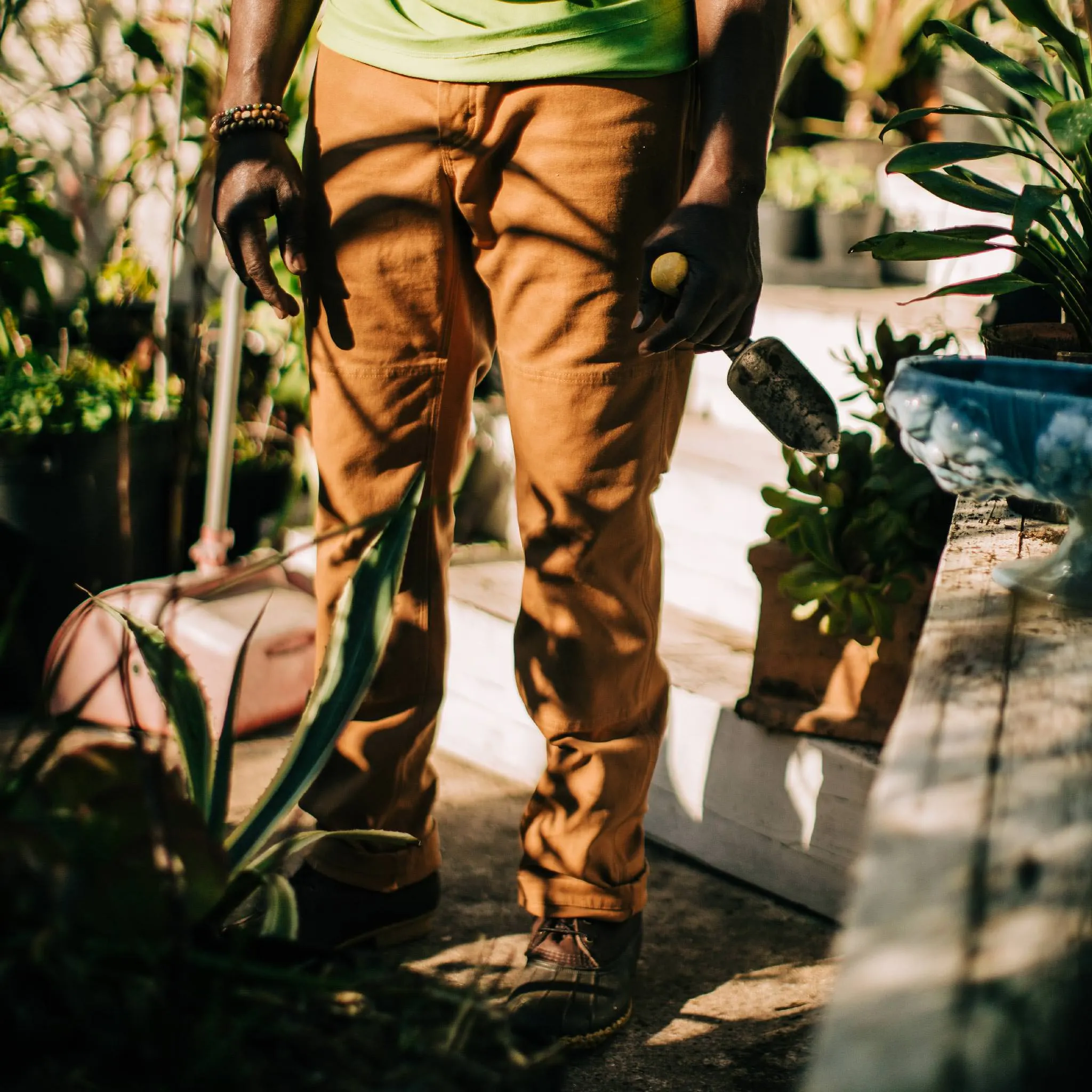 The Carpenter Pant in Cedar Boss Duck sold by Taylor Stitch product image thumbnail 2