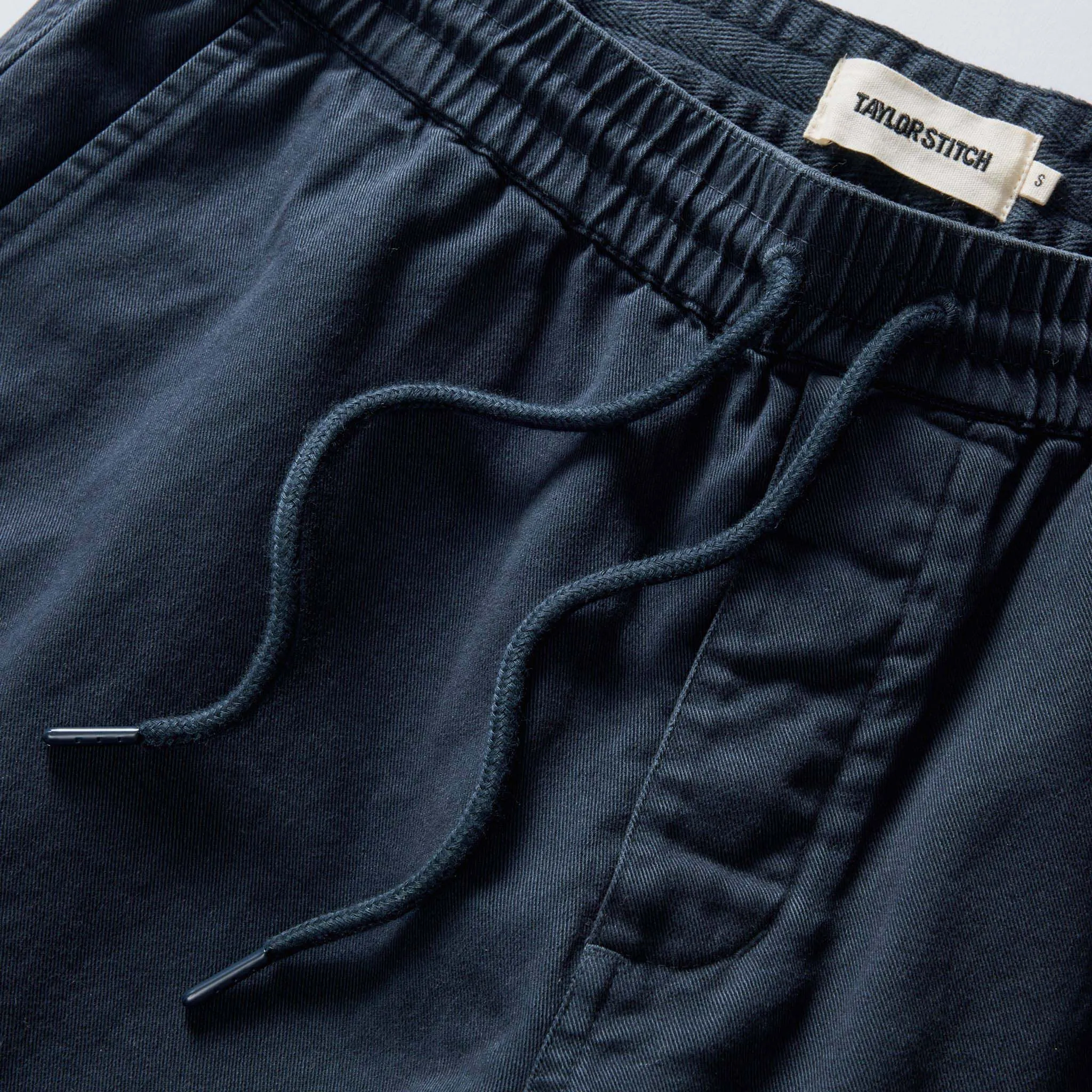 The Apres Short in Organic Dark Navy Foundation Twill sold by Taylor Stitch product image thumbnail 4