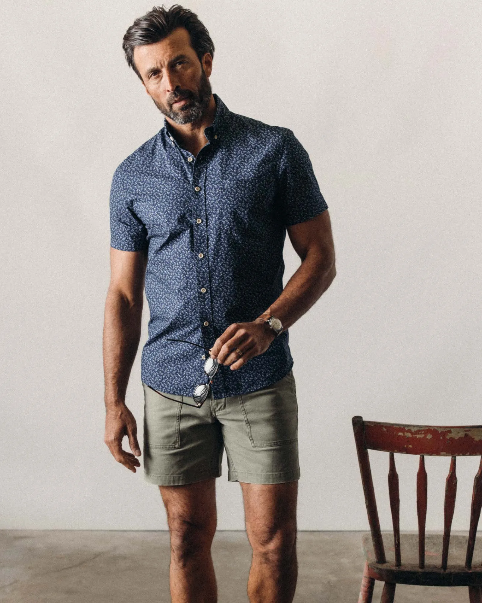 The Short Sleeve Jack in Falling Floral sold by Taylor Stitch product image thumbnail 2