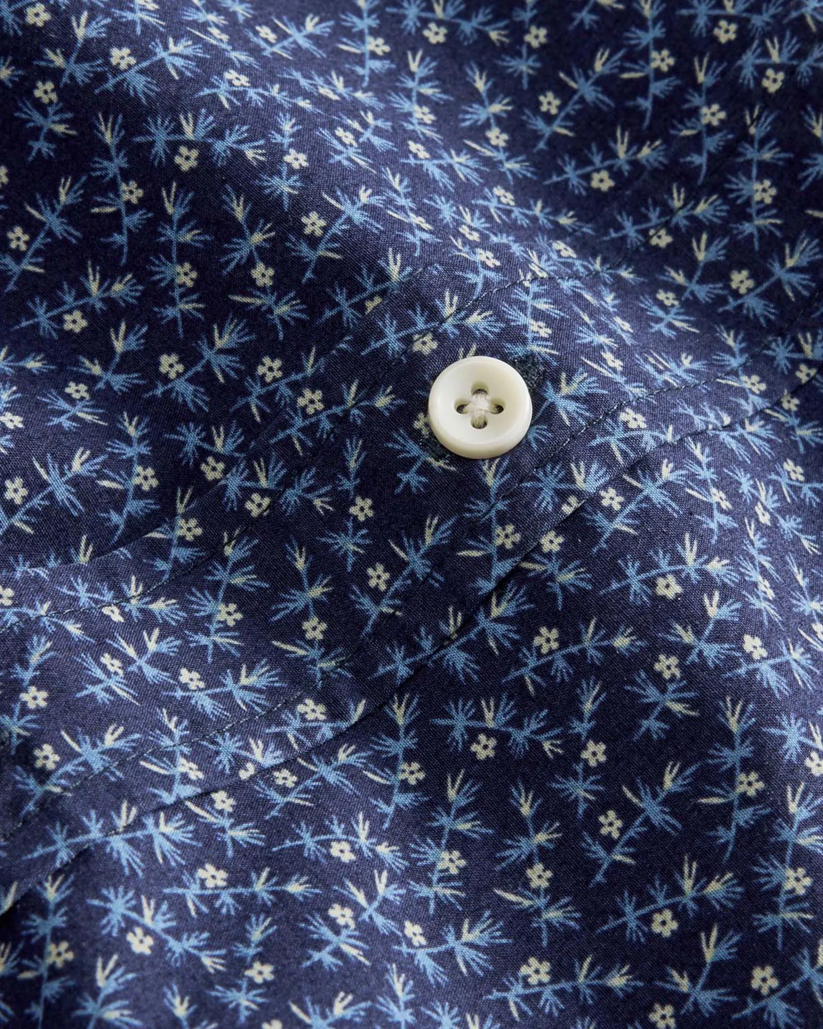 The Short Sleeve Jack in Falling Floral sold by Taylor Stitch product image thumbnail 5
