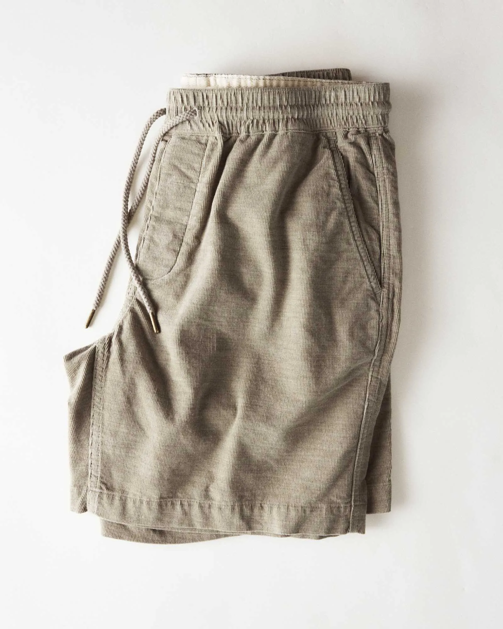 The Apres Short in Heather Moss Pincord sold by Taylor Stitch product image thumbnail 4