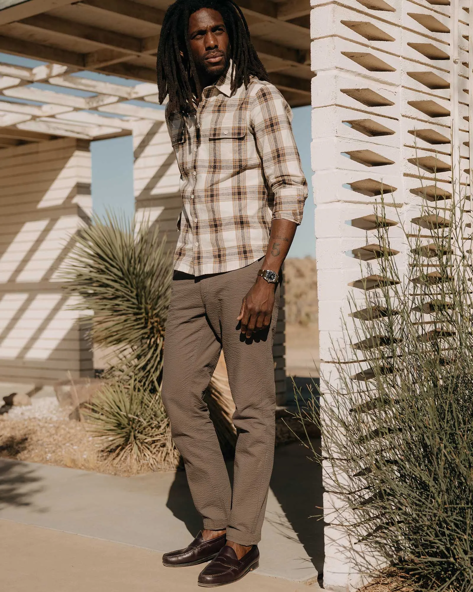 The Easy Pant in Canteen Seersucker sold by Taylor Stitch product image thumbnail 2