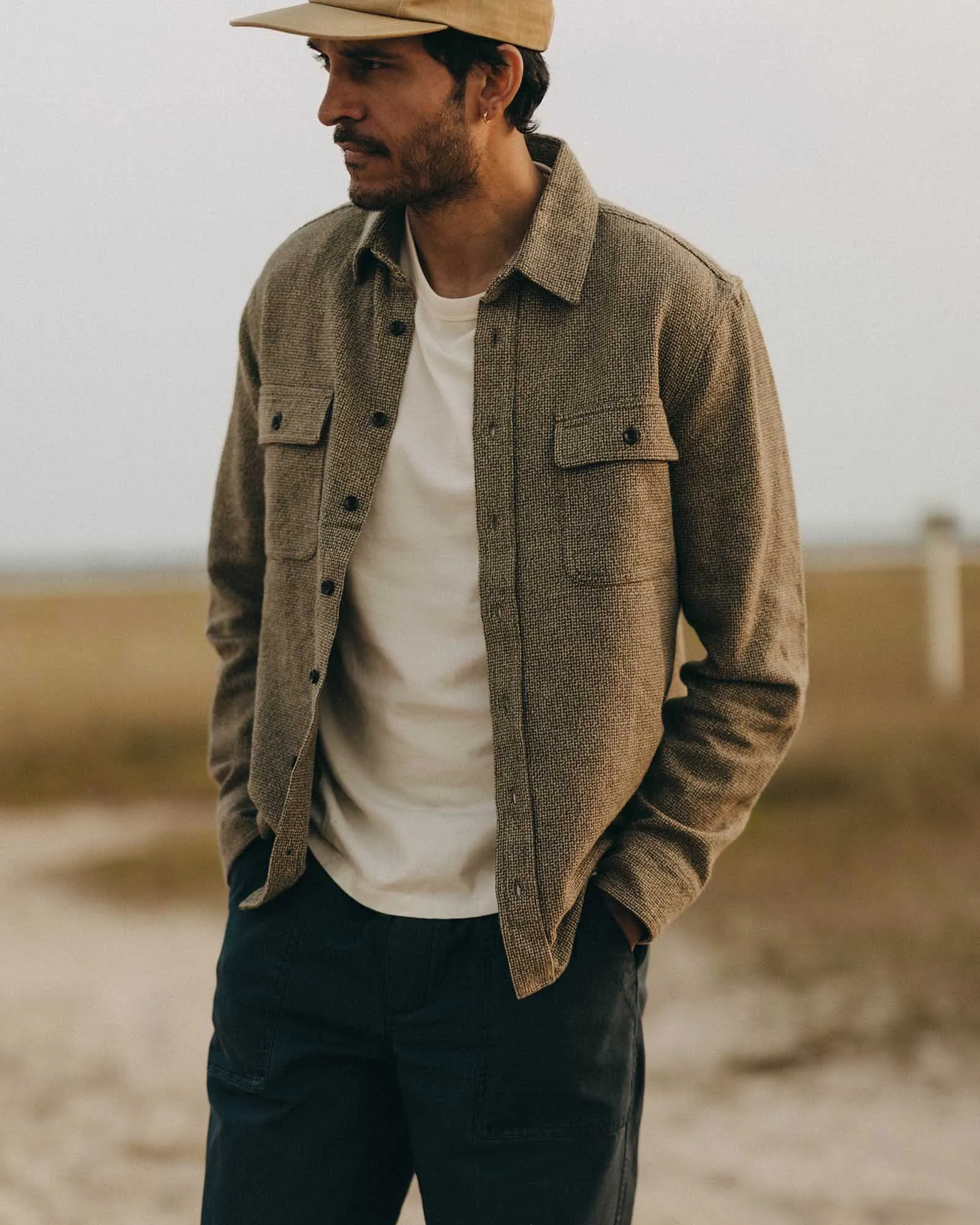 The Ledge Shirt in Army Linen Tweed sold by Taylor Stitch product image thumbnail 2