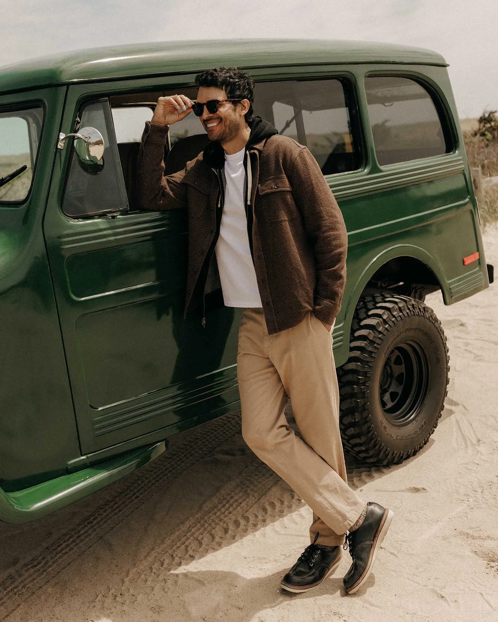 The Ledge Shirt in Black Coffee Linen Tweed sold by Taylor Stitch product image thumbnail 3