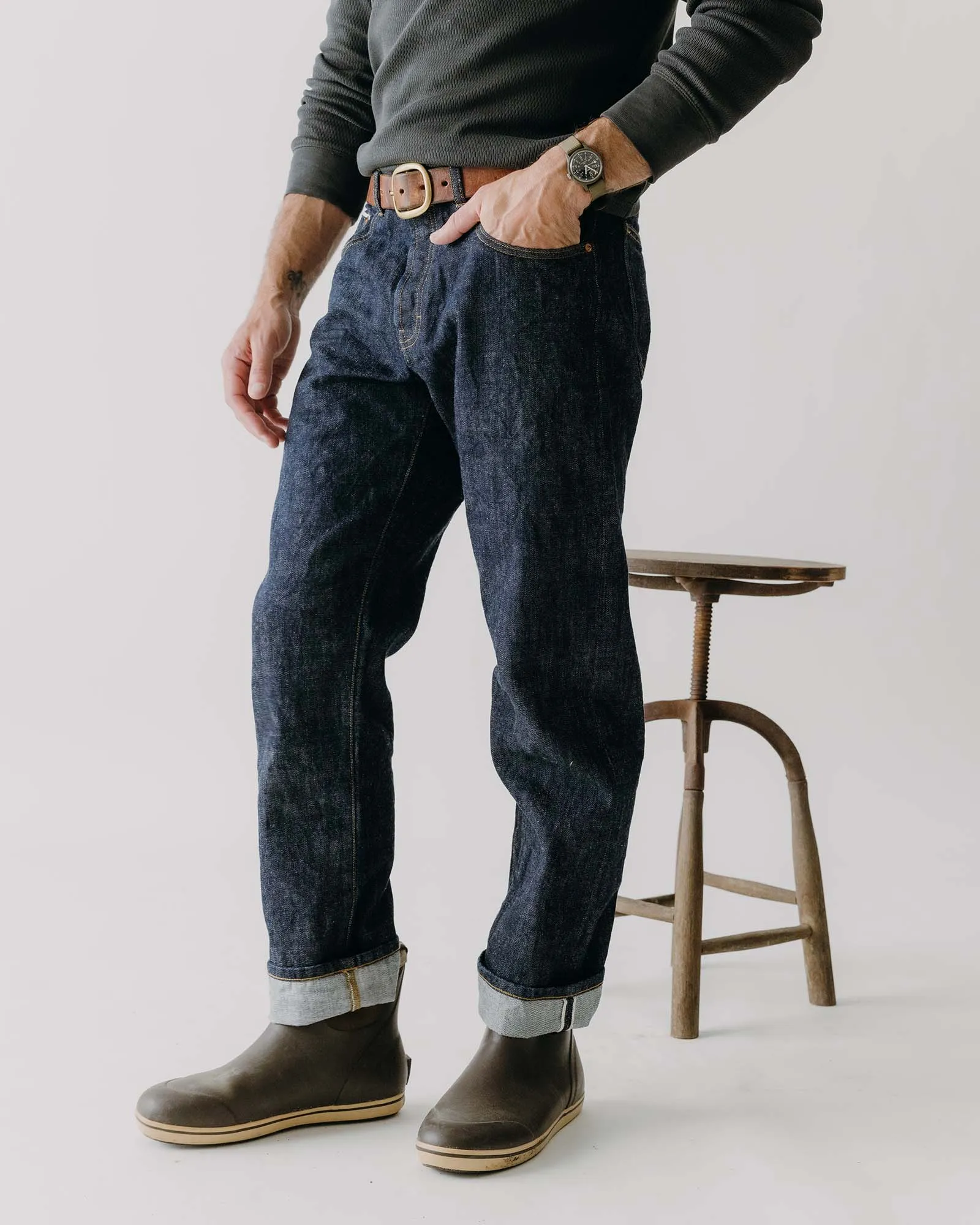 The Straight Jean in Rigid Organic Selvedge sold by Taylor Stitch product image thumbnail 2