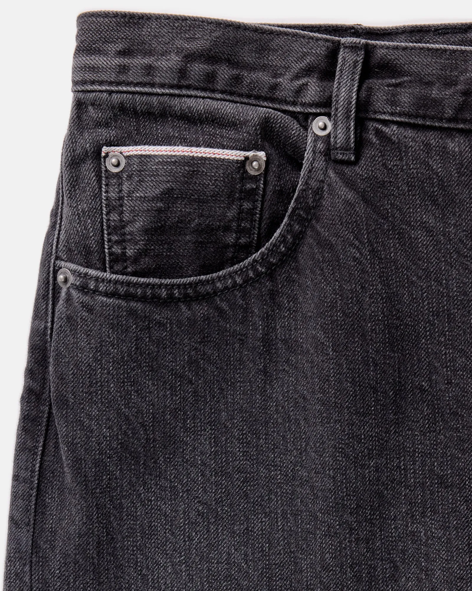 The Slim Jean in Washed Black Organic Slub Selvedge sold by Taylor Stitch product image thumbnail 5