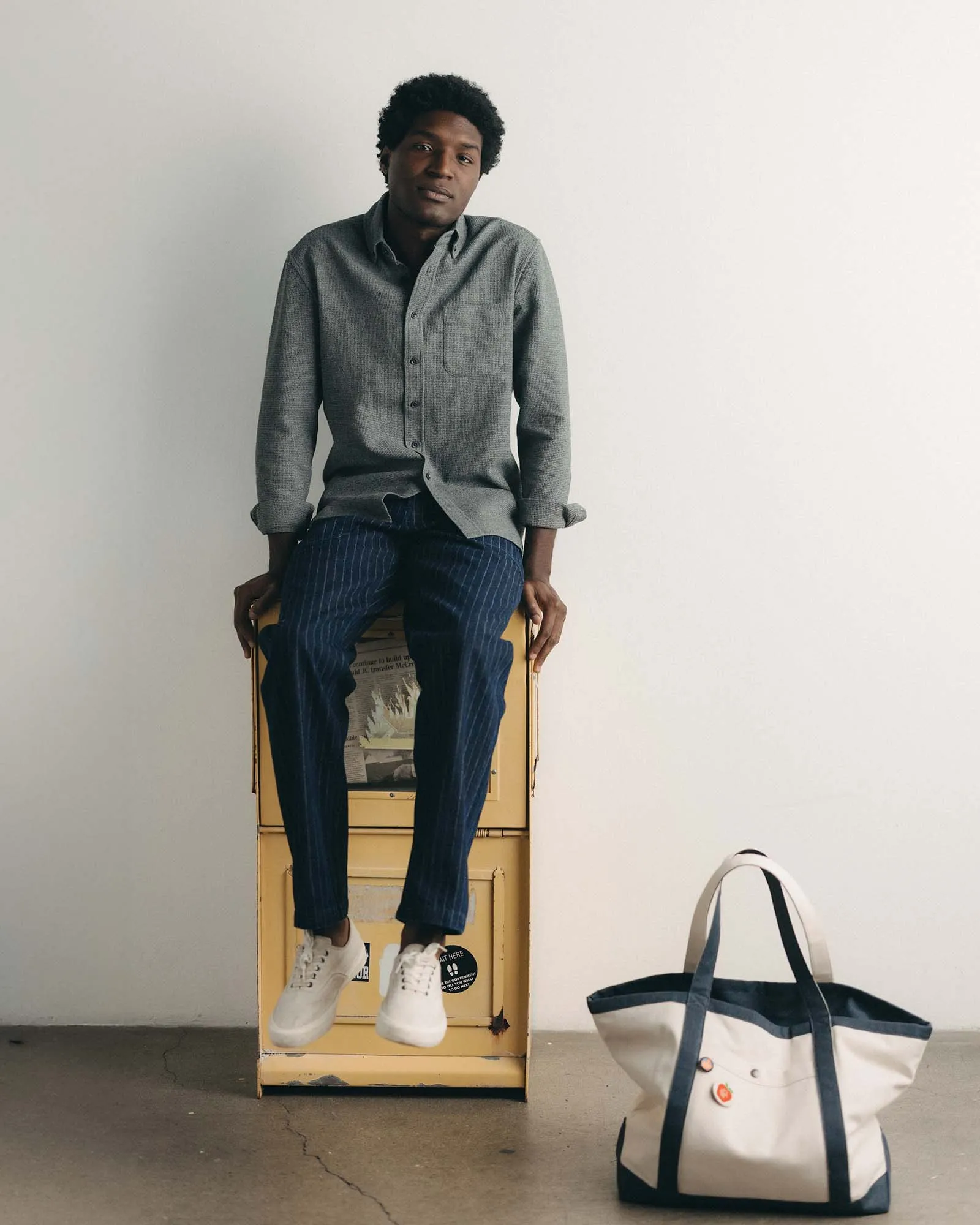 The Jack in Charcoal Twist Waffle sold by Taylor Stitch product image thumbnail 3